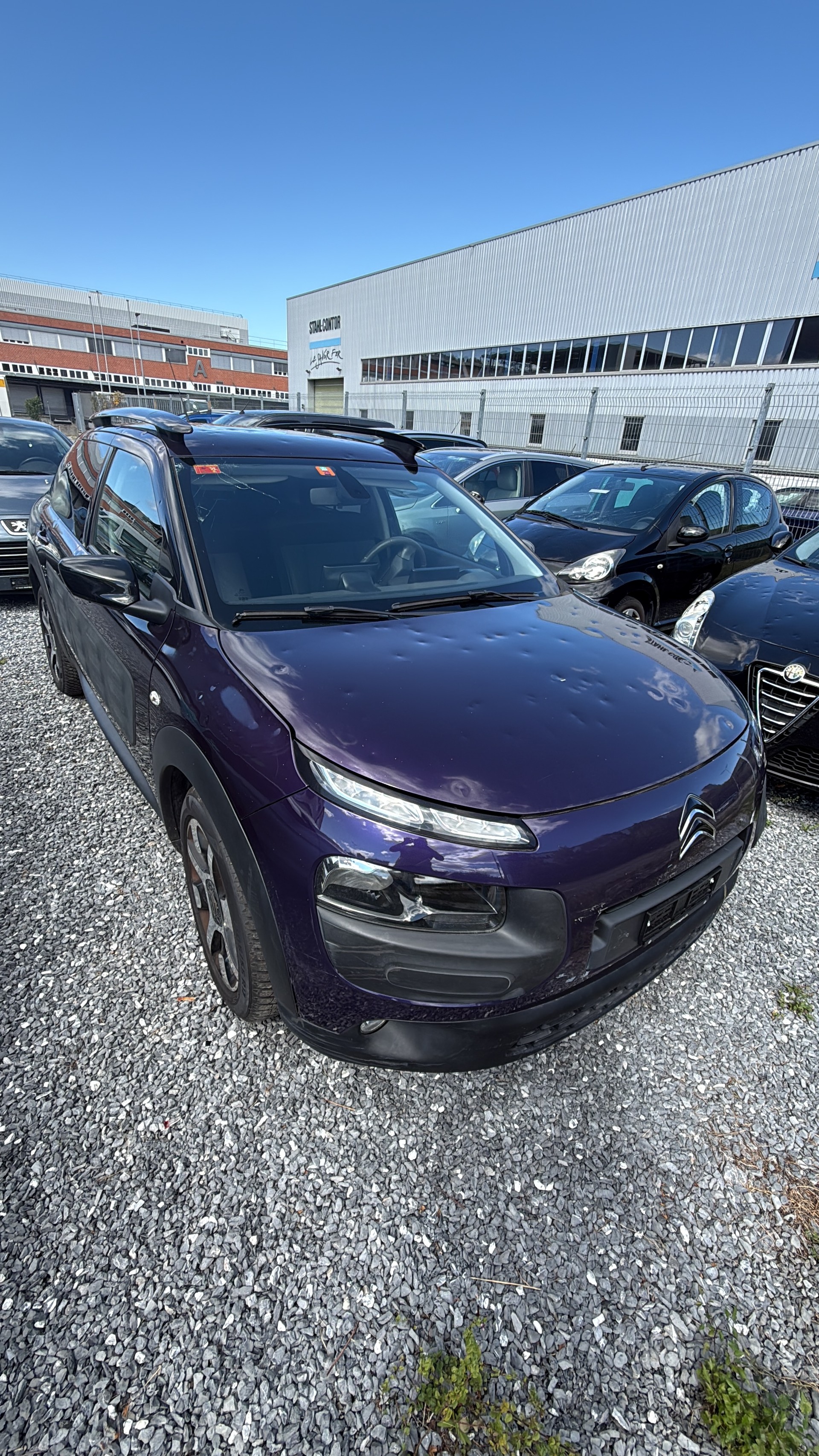 CITROEN C4 Cactus 1.2 e-THP Shine-image-15