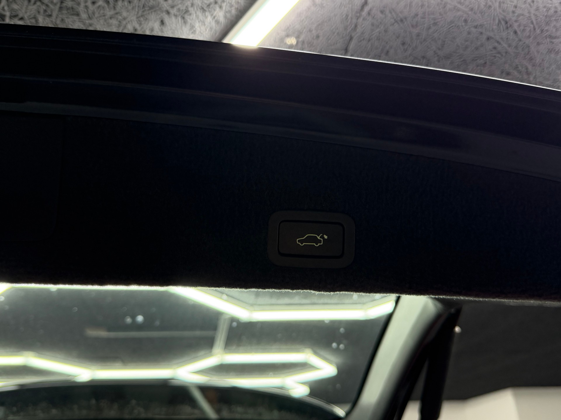 VOLVO XC60 D5 AWD Summum Geartronic-image-19