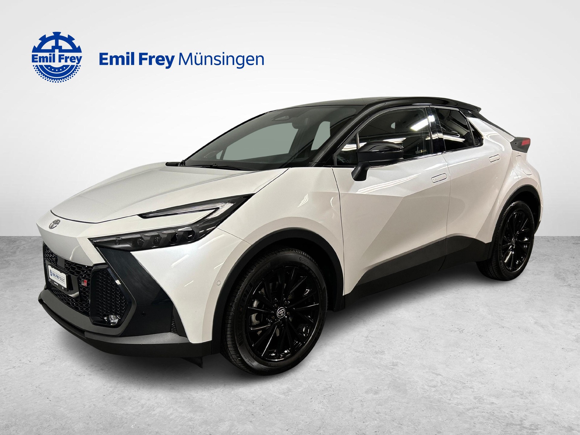 TOYOTA C-HR 2.0 PHEV GR Sport-image-2