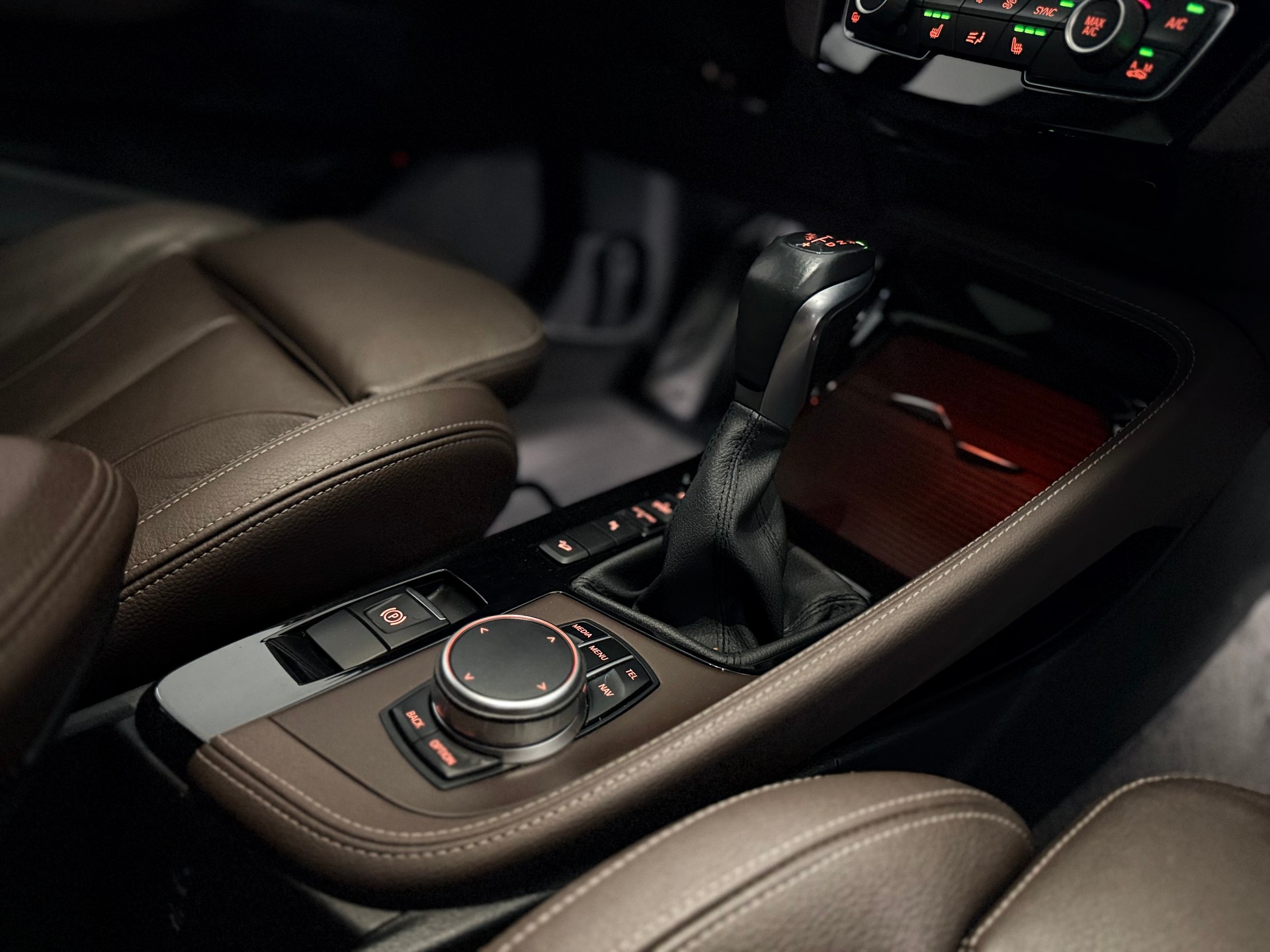 BMW X1 xDrive 25i M Sport Steptronic-image-18