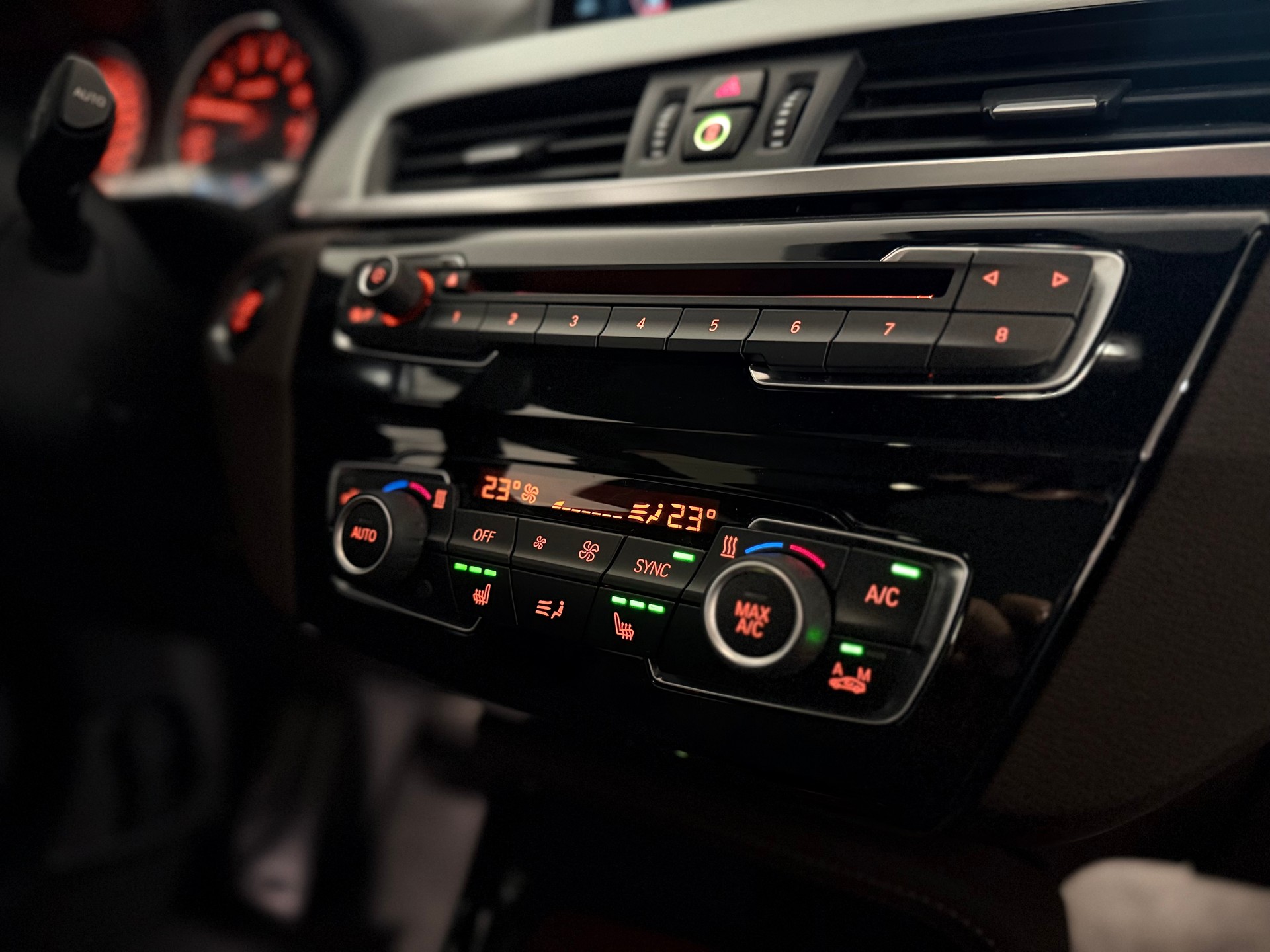 BMW X1 xDrive 25i M Sport Steptronic-image-17