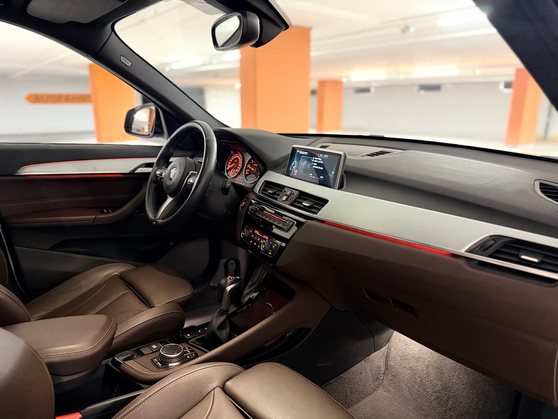 BMW X1 xDrive 25i M Sport Steptronic-image-15