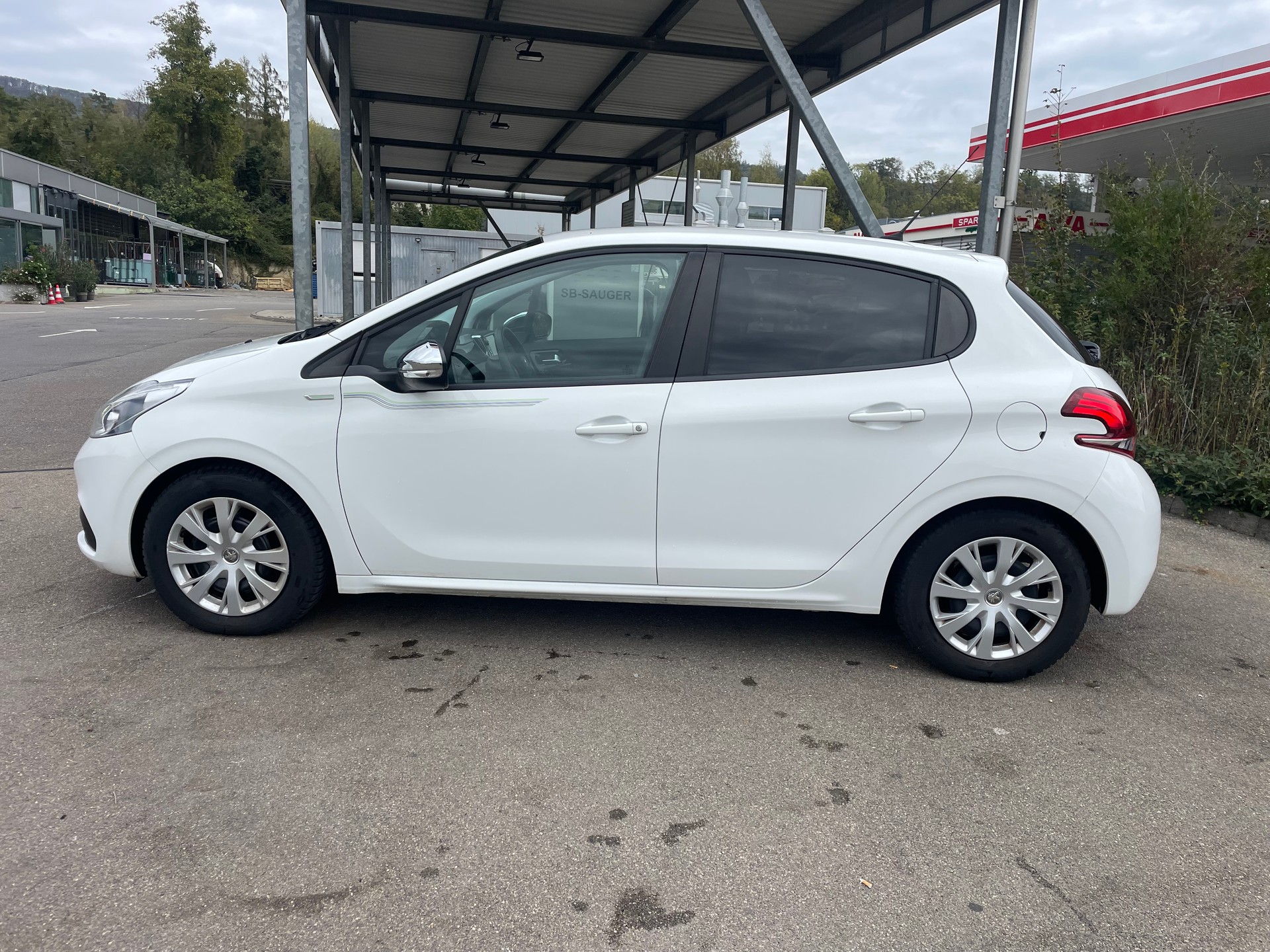 PEUGEOT 208 1.2 PureTech Access-image-5