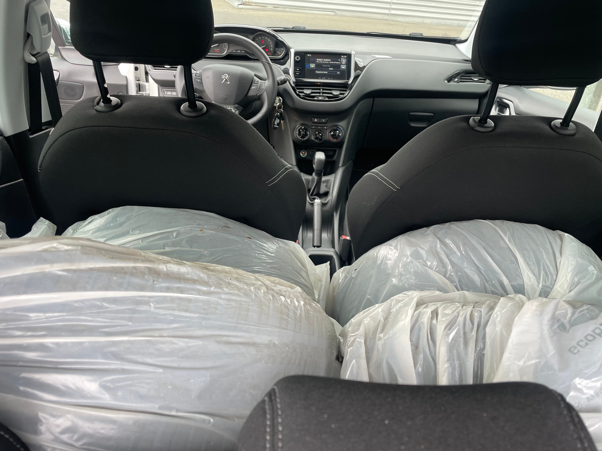 PEUGEOT 208 1.2 PureTech Access-image-14