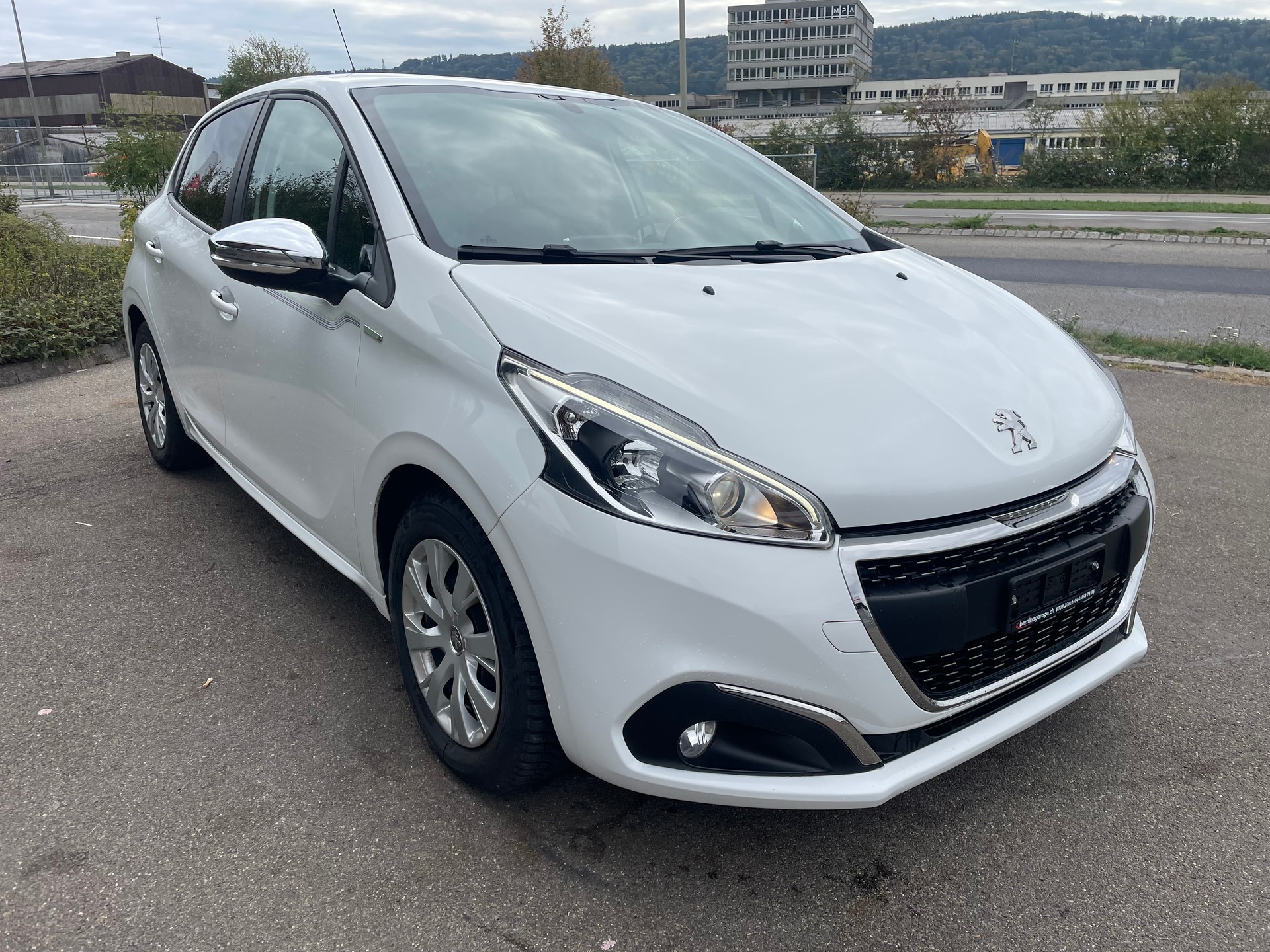 PEUGEOT 208 1.2 PureTech Access-image-1