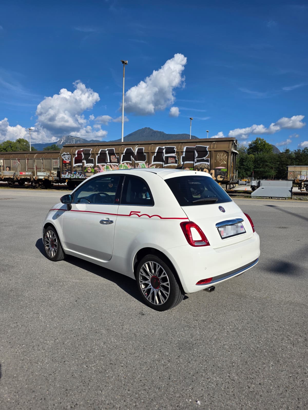 FIAT 1.0 Hybrid Red-image-2