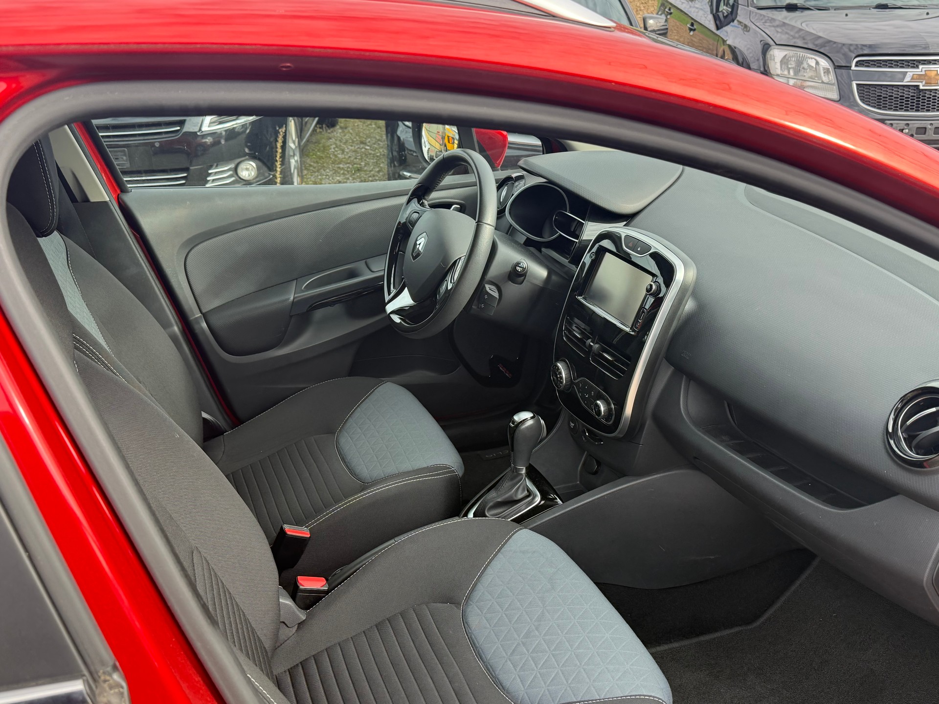 RENAULT Clio 1.2 120EDC-image-7