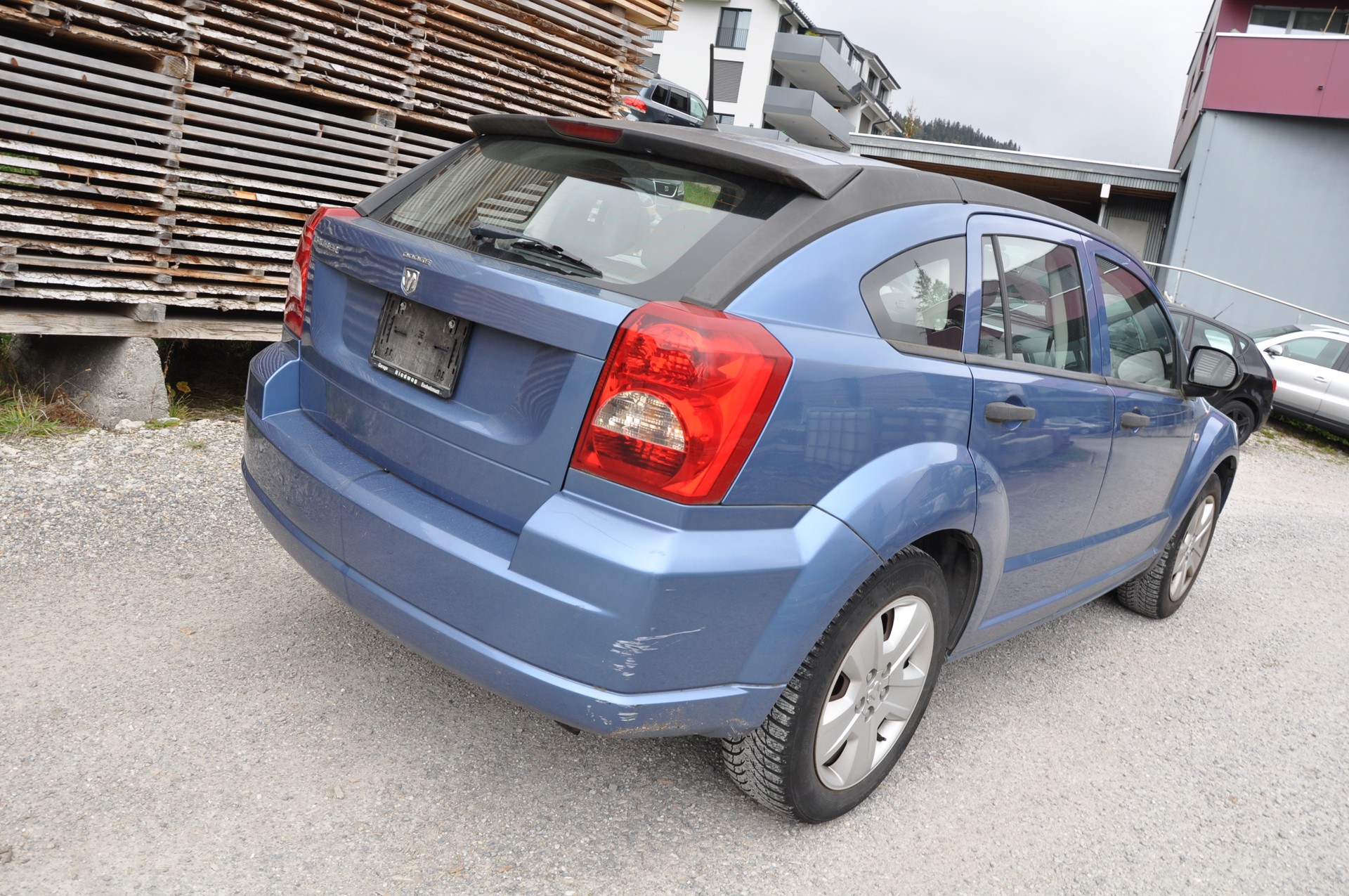 DODGE Caliber 1.8 SE-showroom-element-3