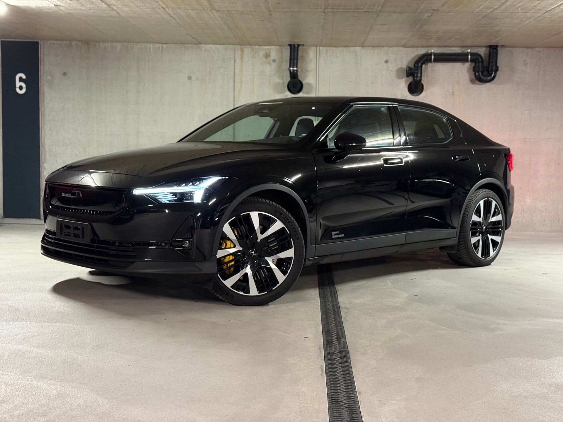 POLESTAR Polestar 2 Long Range Dual Performance 82 kWh MY24-image-2