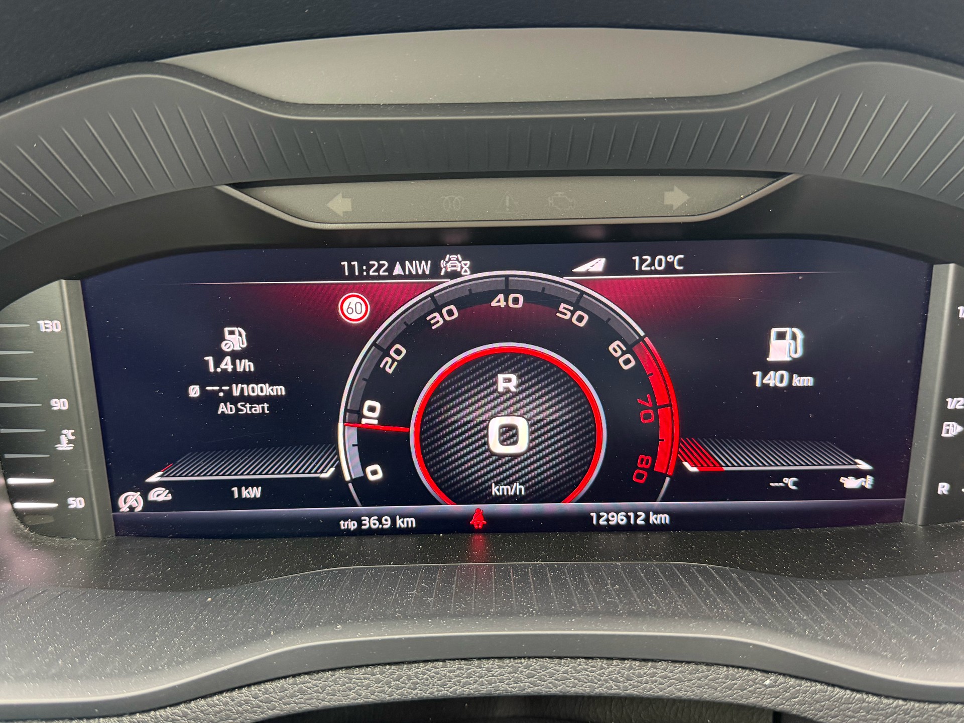 SKODA Karoq 2.0 TSI SportLine 4x4 DSG-image-29