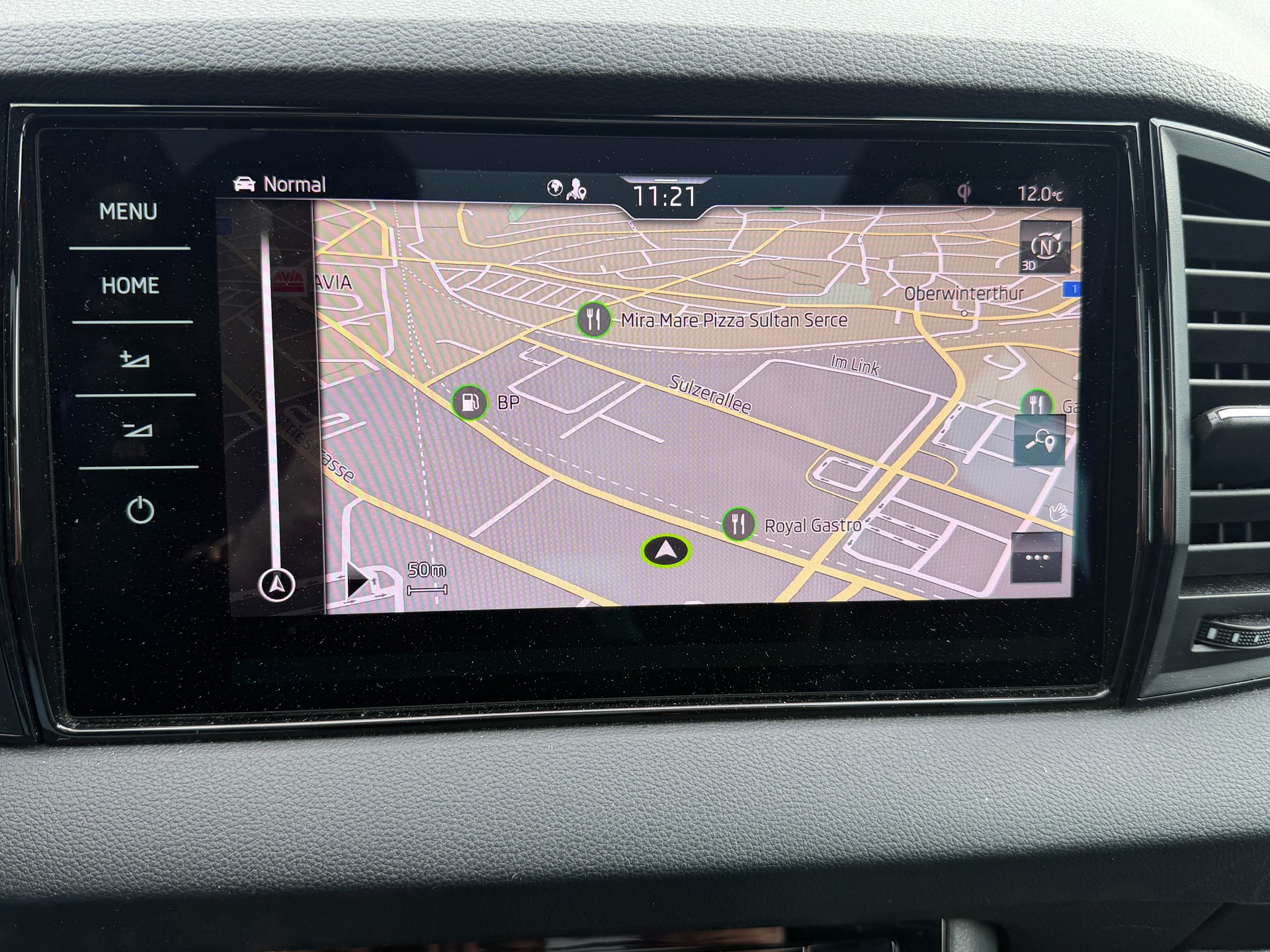 SKODA Karoq 2.0 TSI SportLine 4x4 DSG-image-21