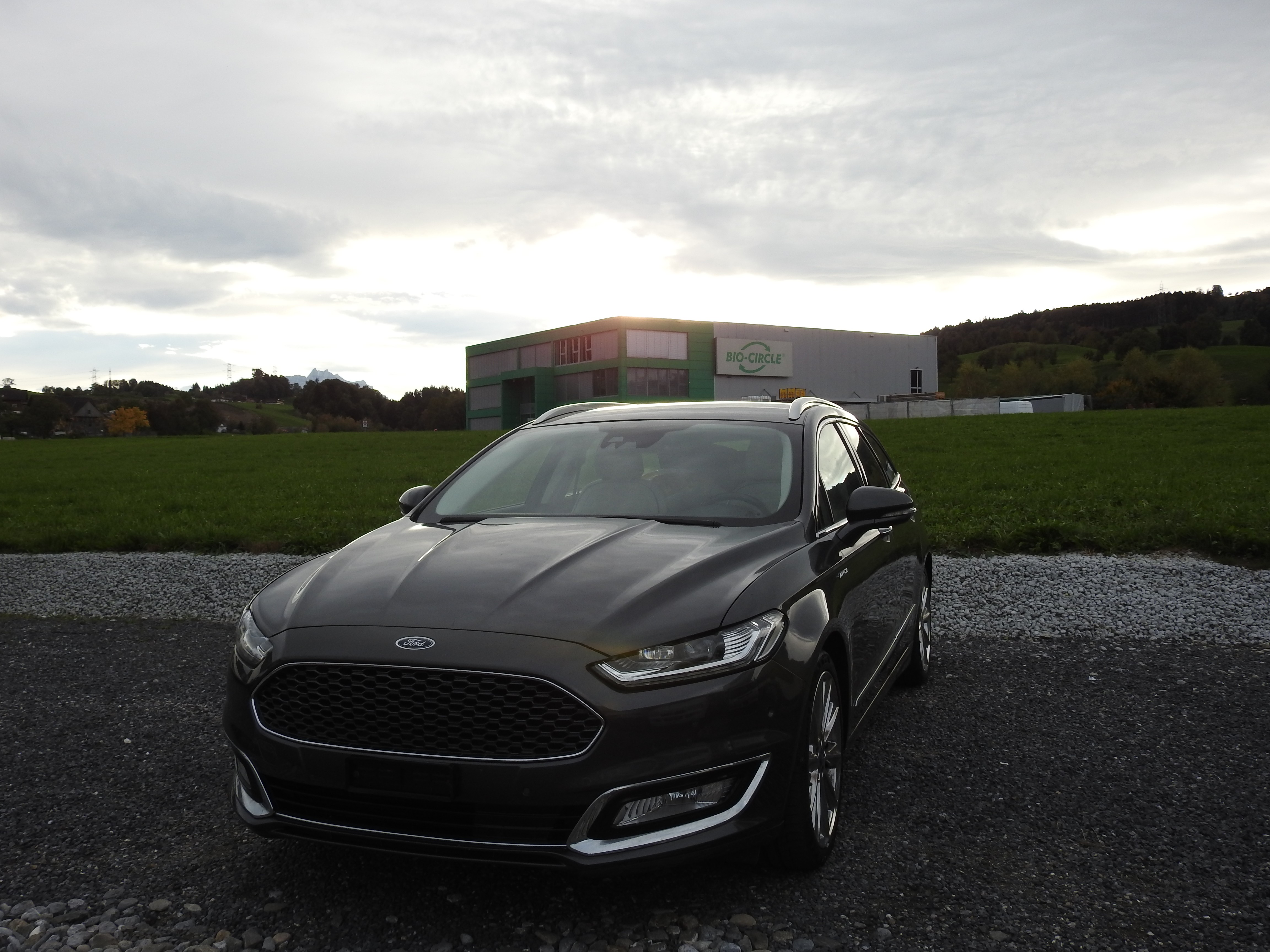 Car photo