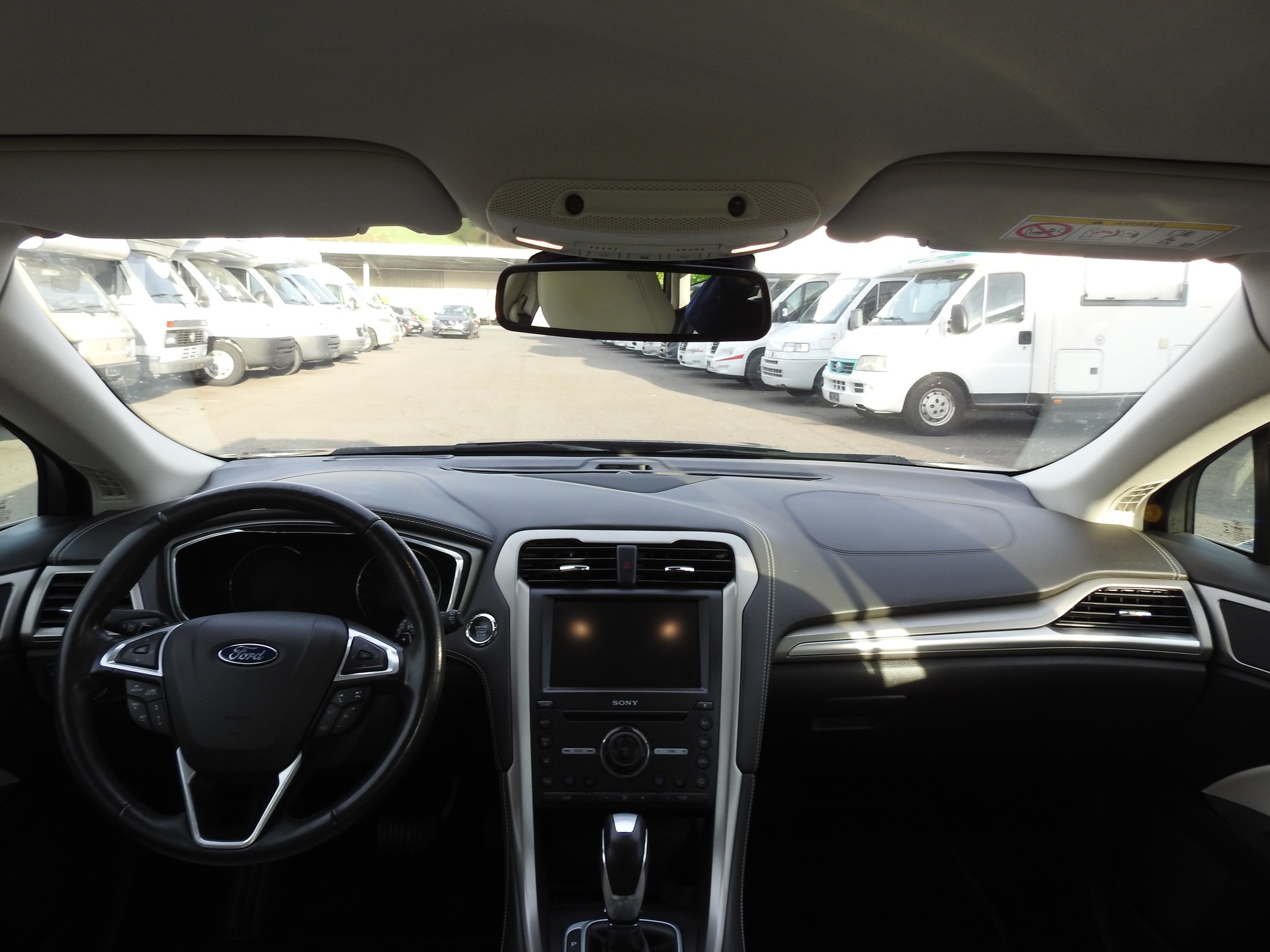 FORD Mondeo 2.0 EcoBoost SCTi Vignale Automatic-image-16