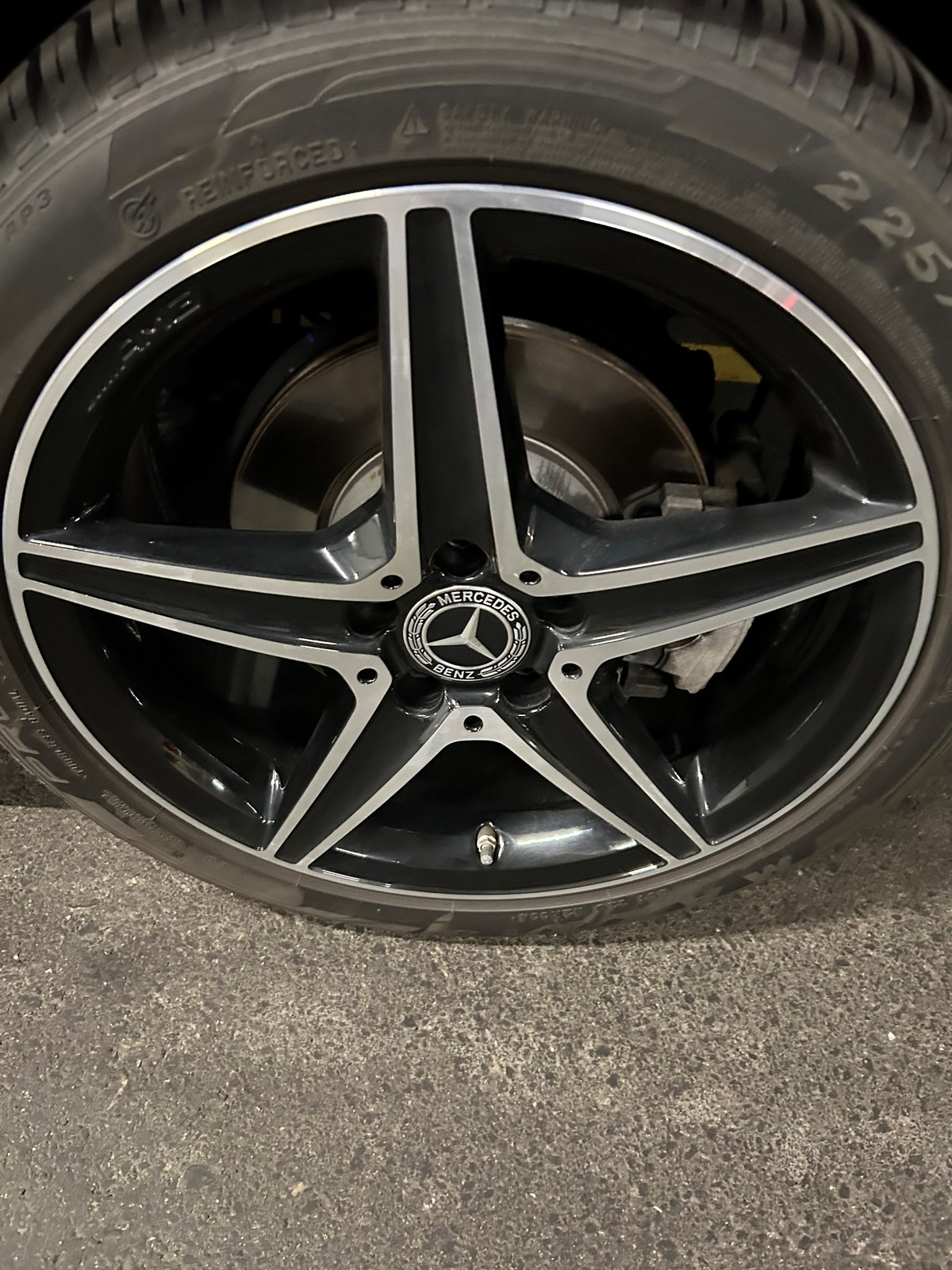 MERCEDES-BENZ C 220 d AMG Line 4Matic 9G-Tronic-image-5