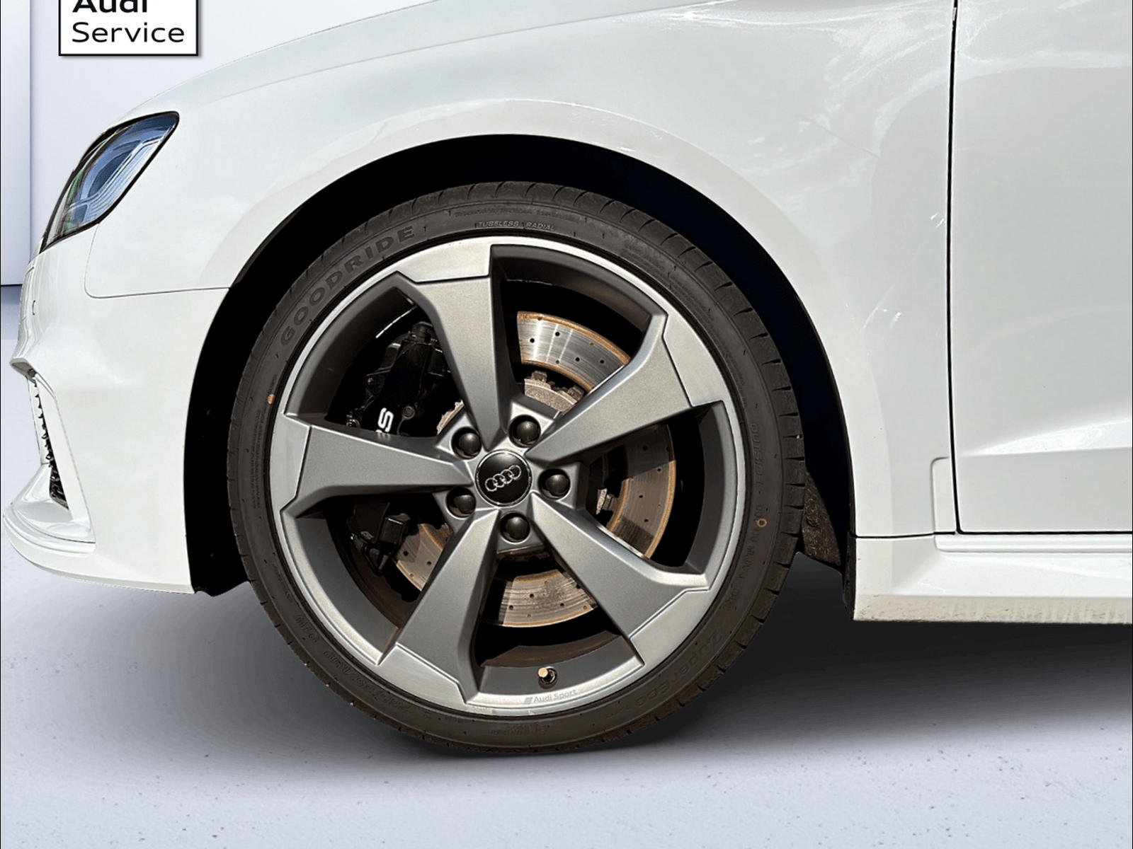AUDI RS3 Sportback 2.5 TSI quattro S-tronic-image-8