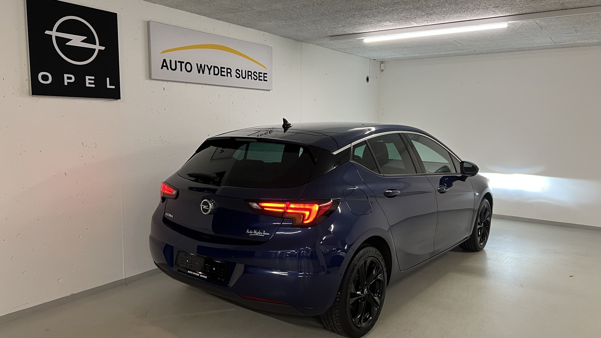 OPEL Astra 1.5 D 122 Ultimate S/S-image-3