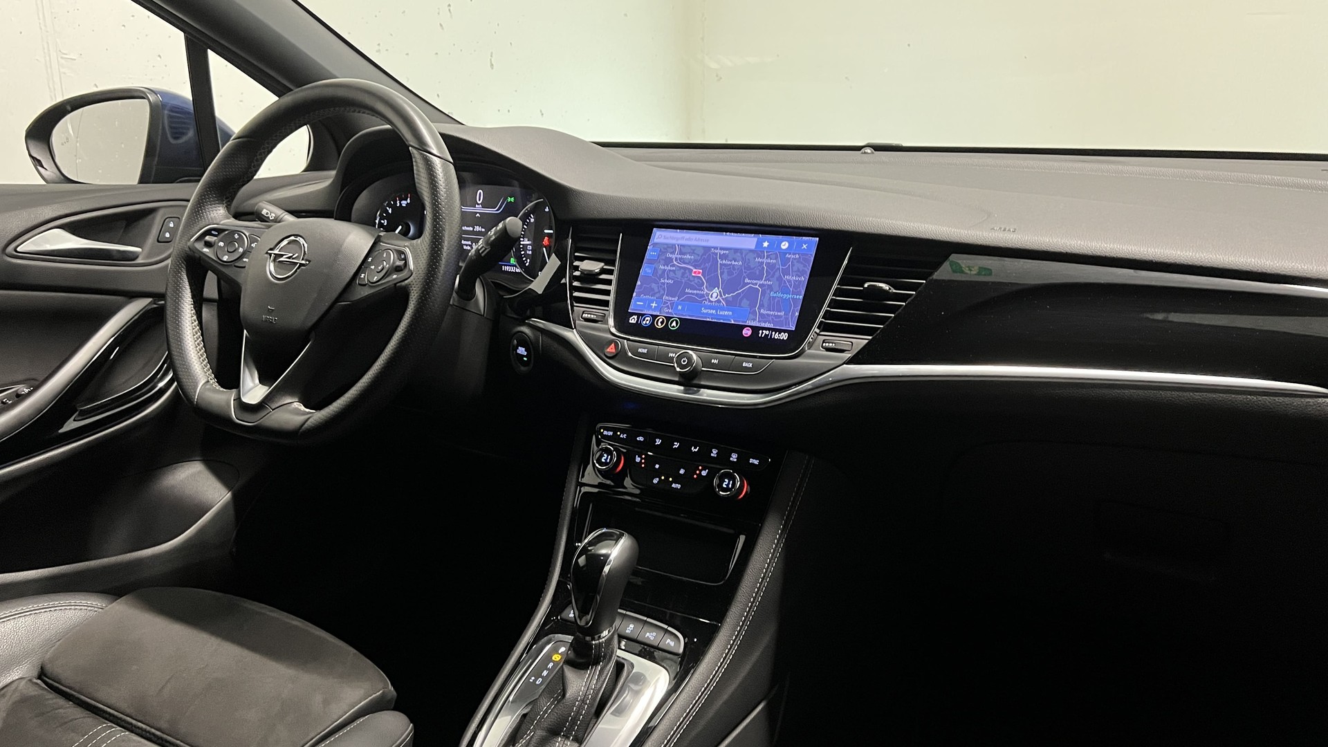 OPEL Astra 1.5 D 122 Ultimate S/S-image-10