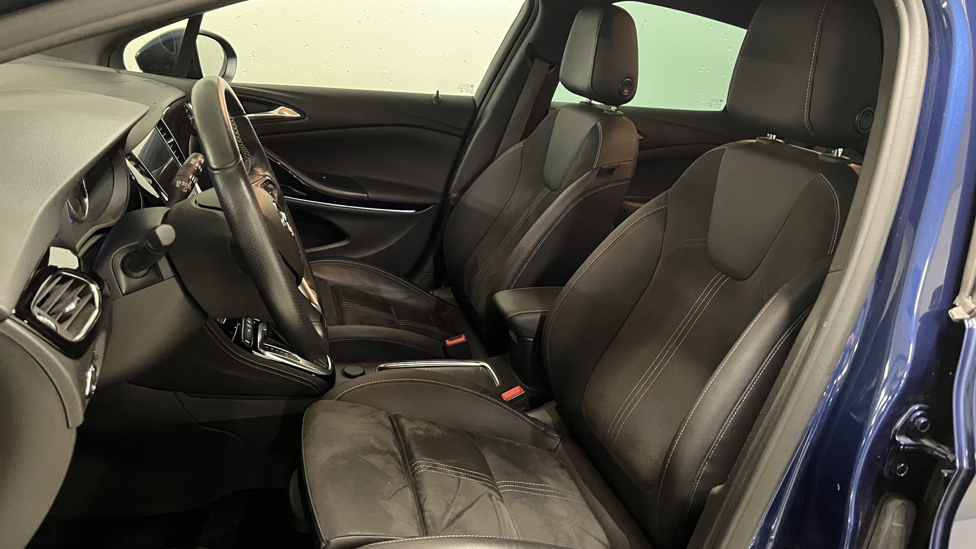 OPEL Astra 1.5 D 122 Ultimate S/S-image-6