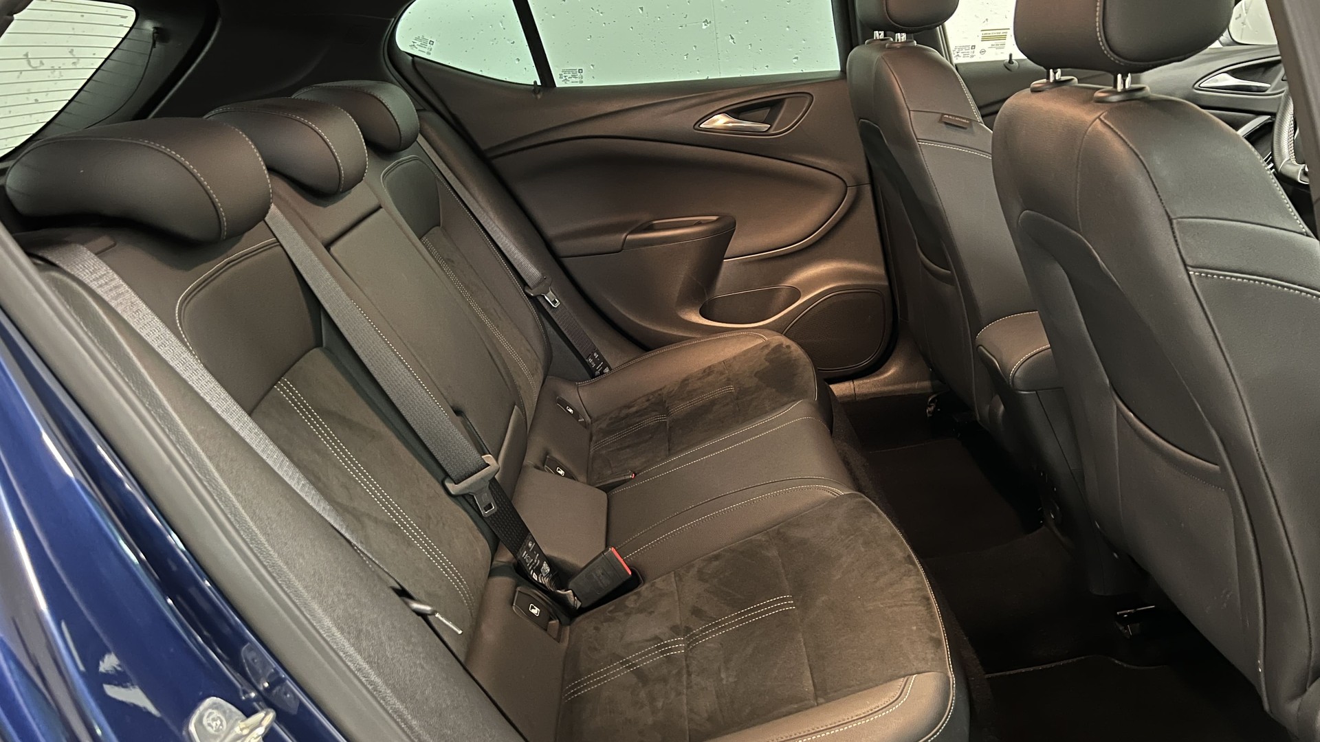 OPEL Astra 1.5 D 122 Ultimate S/S-image-14