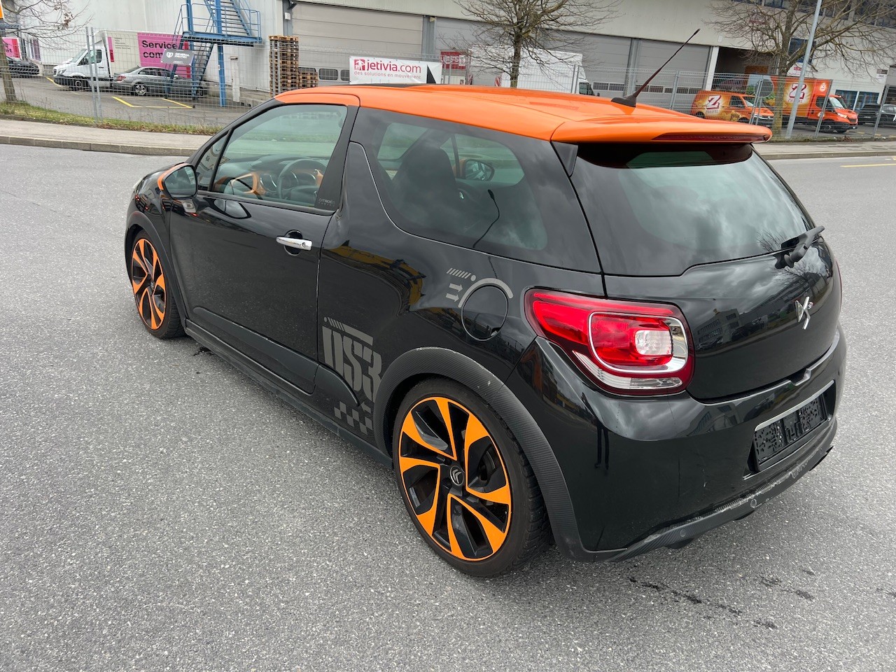 DS AUTOMOBILES DS3 1.6 THP Racing-image-3