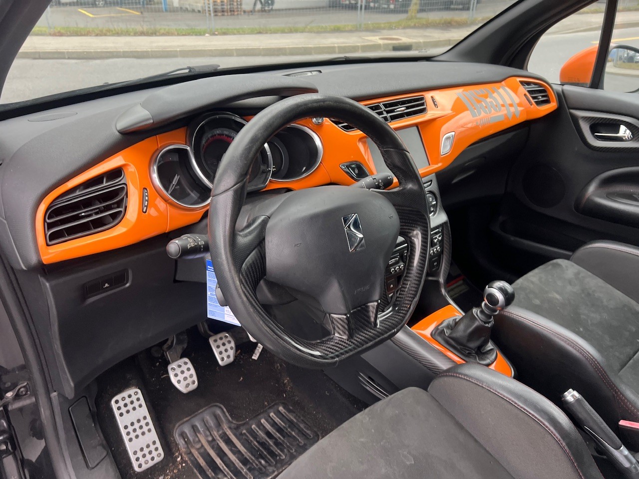 DS AUTOMOBILES DS3 1.6 THP Racing-image-8