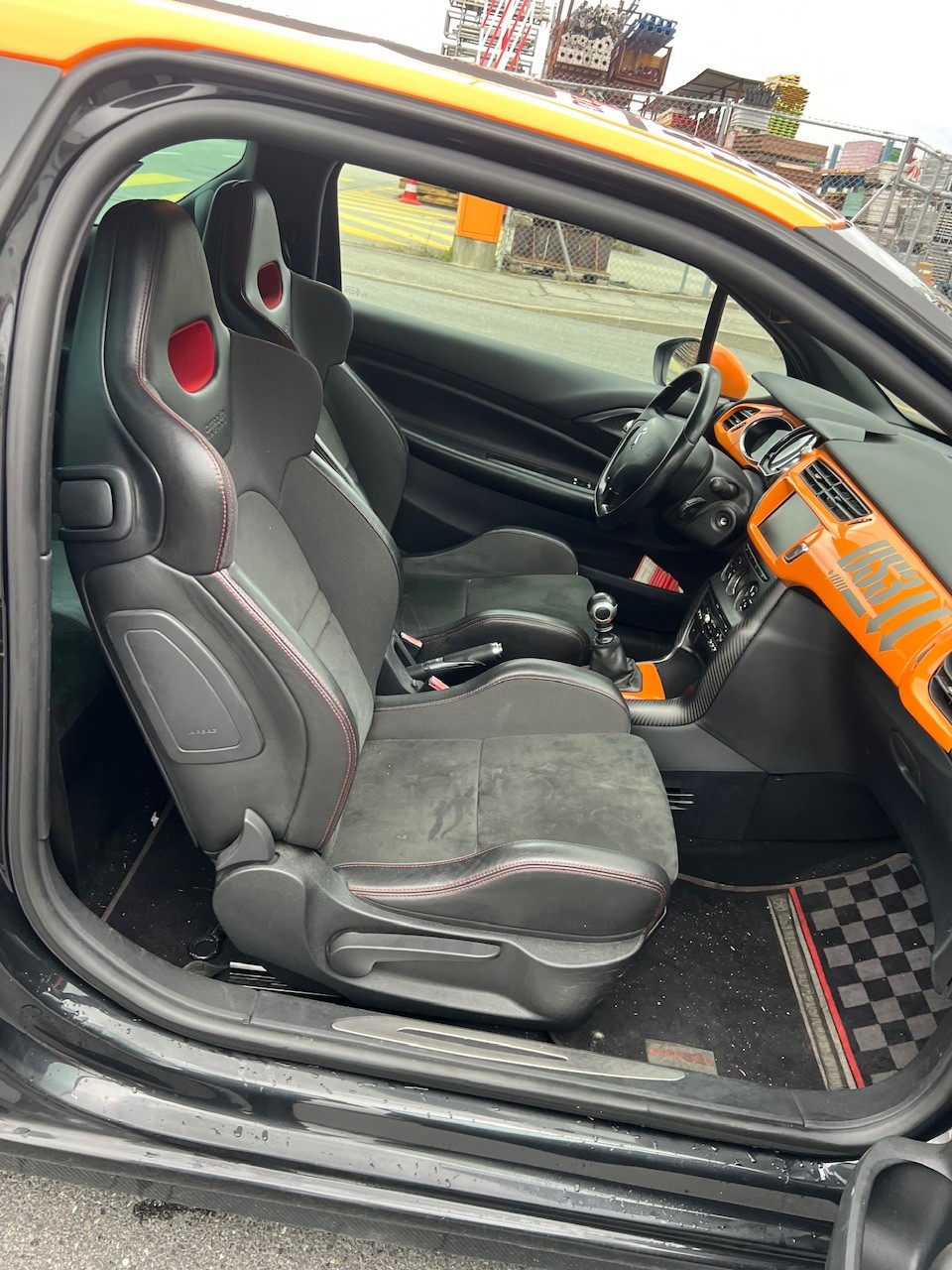 DS AUTOMOBILES DS3 1.6 THP Racing-image-14