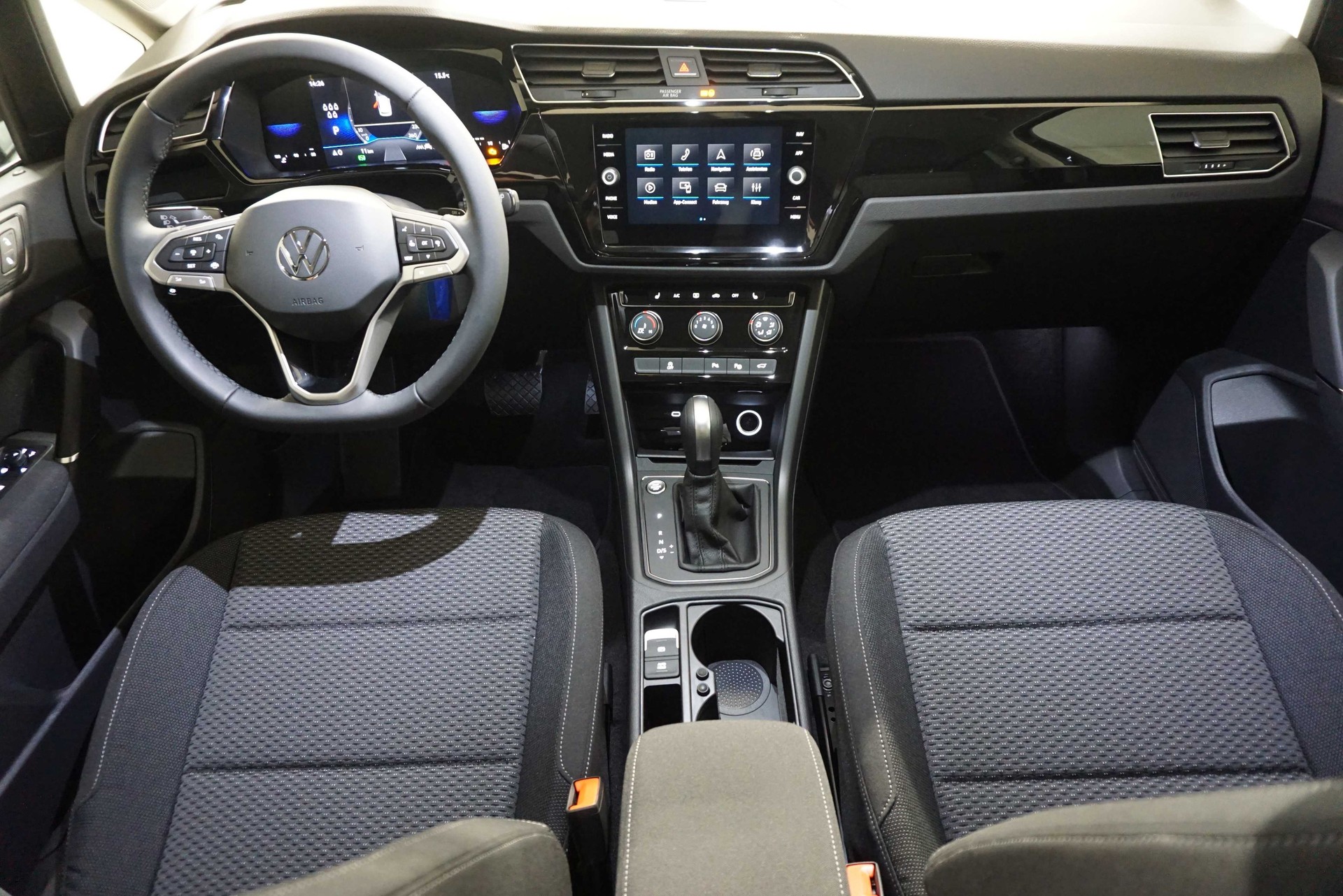 VW Touran 1.5 TSI EVO Comfortline United DSG-image-8