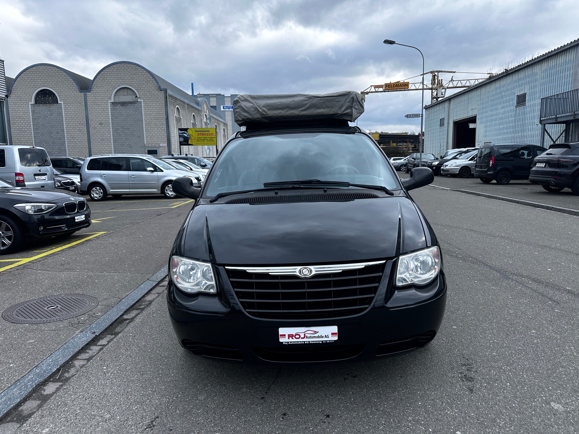 CHRYSLER Voyager 2.4 SE Swiss Edition-showroom-element-2