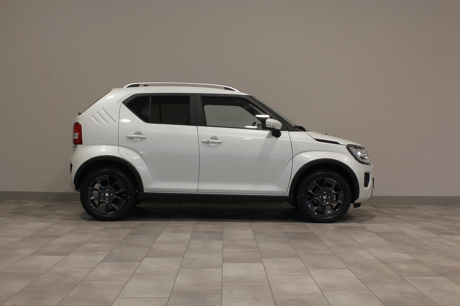 SUZUKI Ignis 1.2 Compact+ Hybrid-image-5