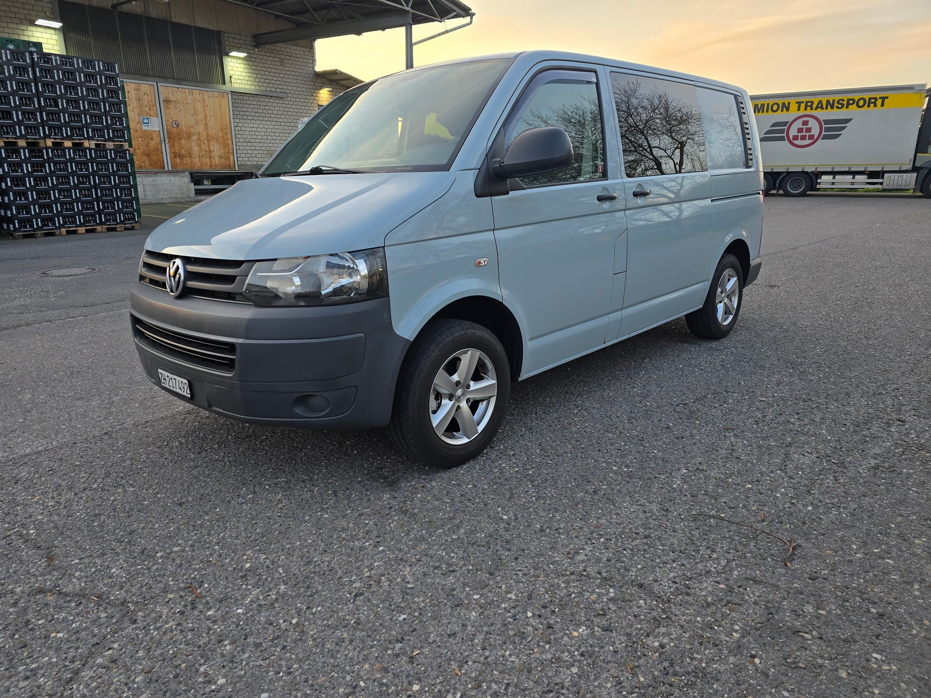 VW Wohnwagen-image-1