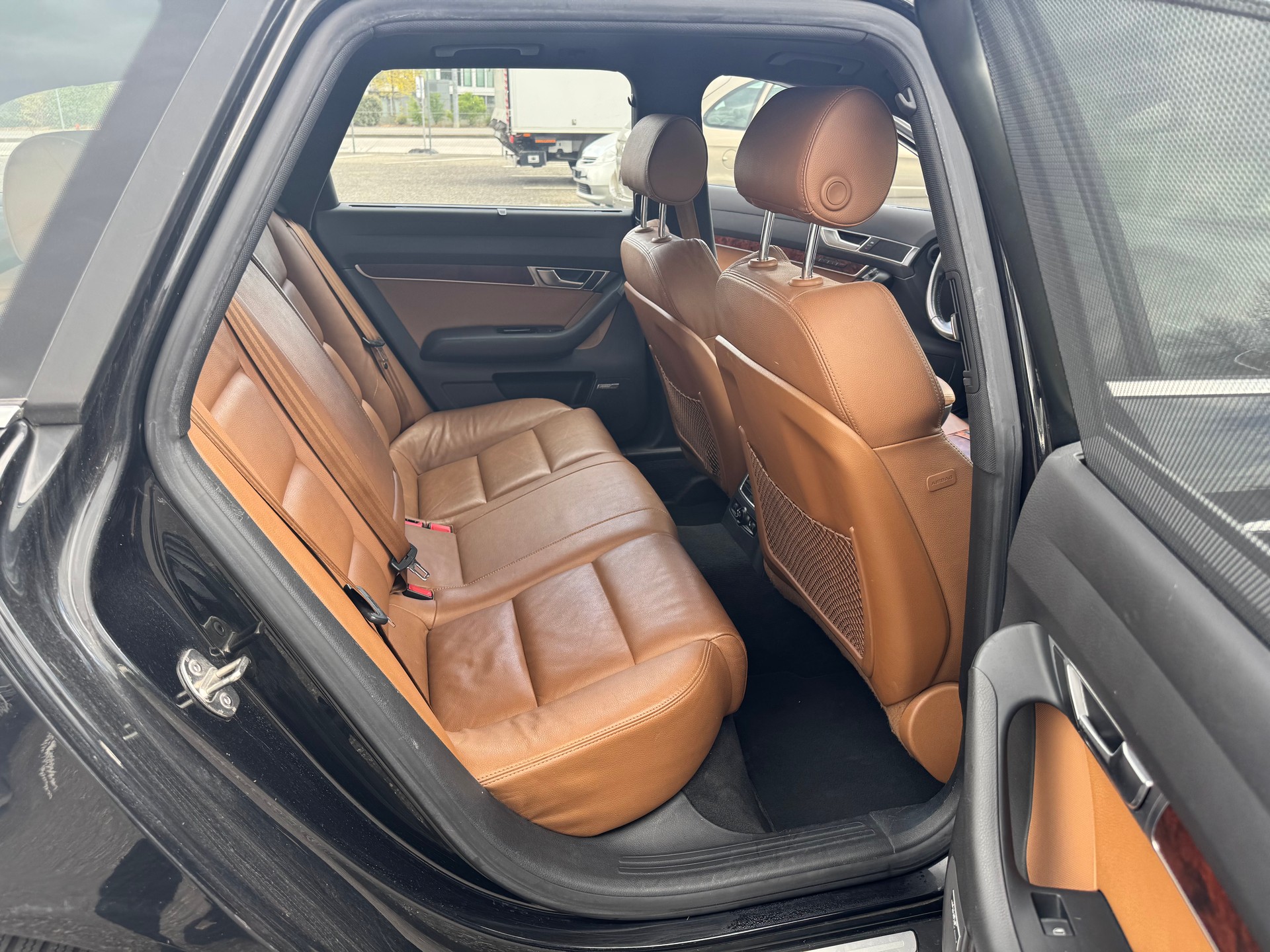 AUDI A6 Avant 4.2 V8 FSI quattro tiptronic-image-7