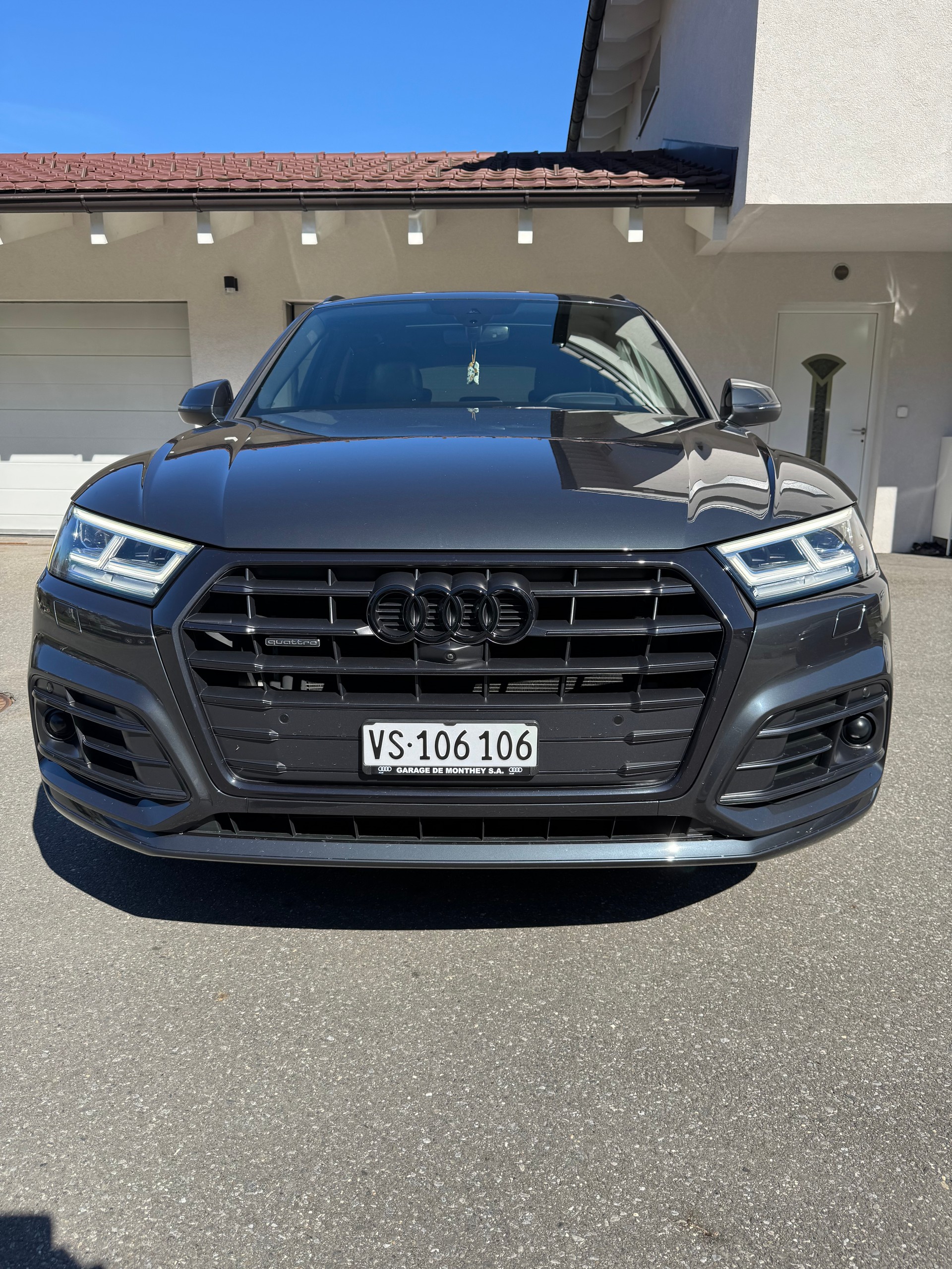 AUDI Q5 40 TDI sport quattro S-tronic-image-2