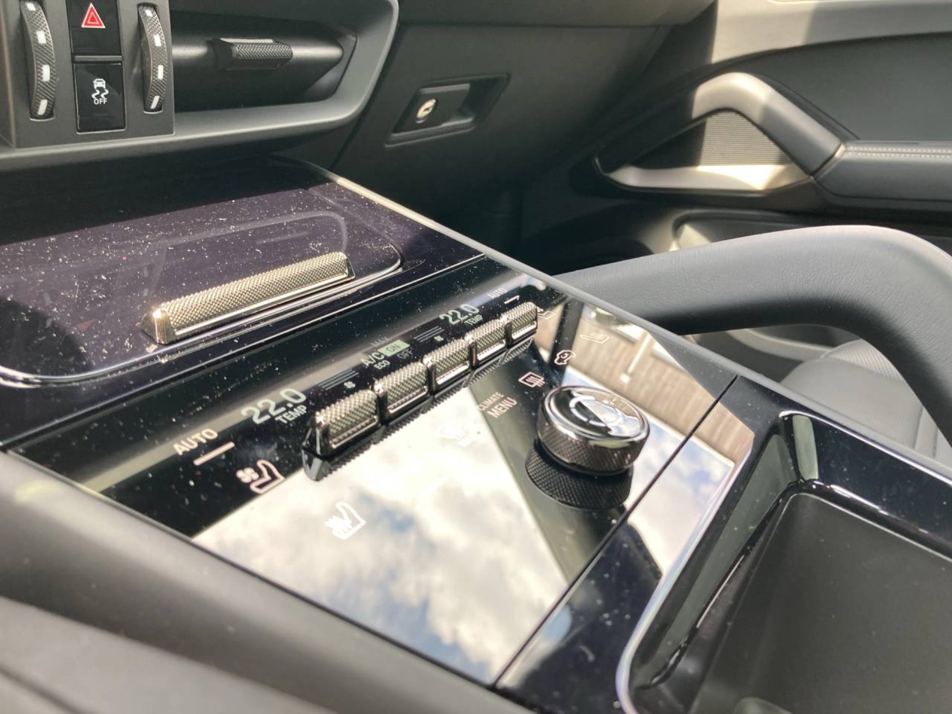 PORSCHE Cayenne Turbo E-Hybrid Coupé-image-23