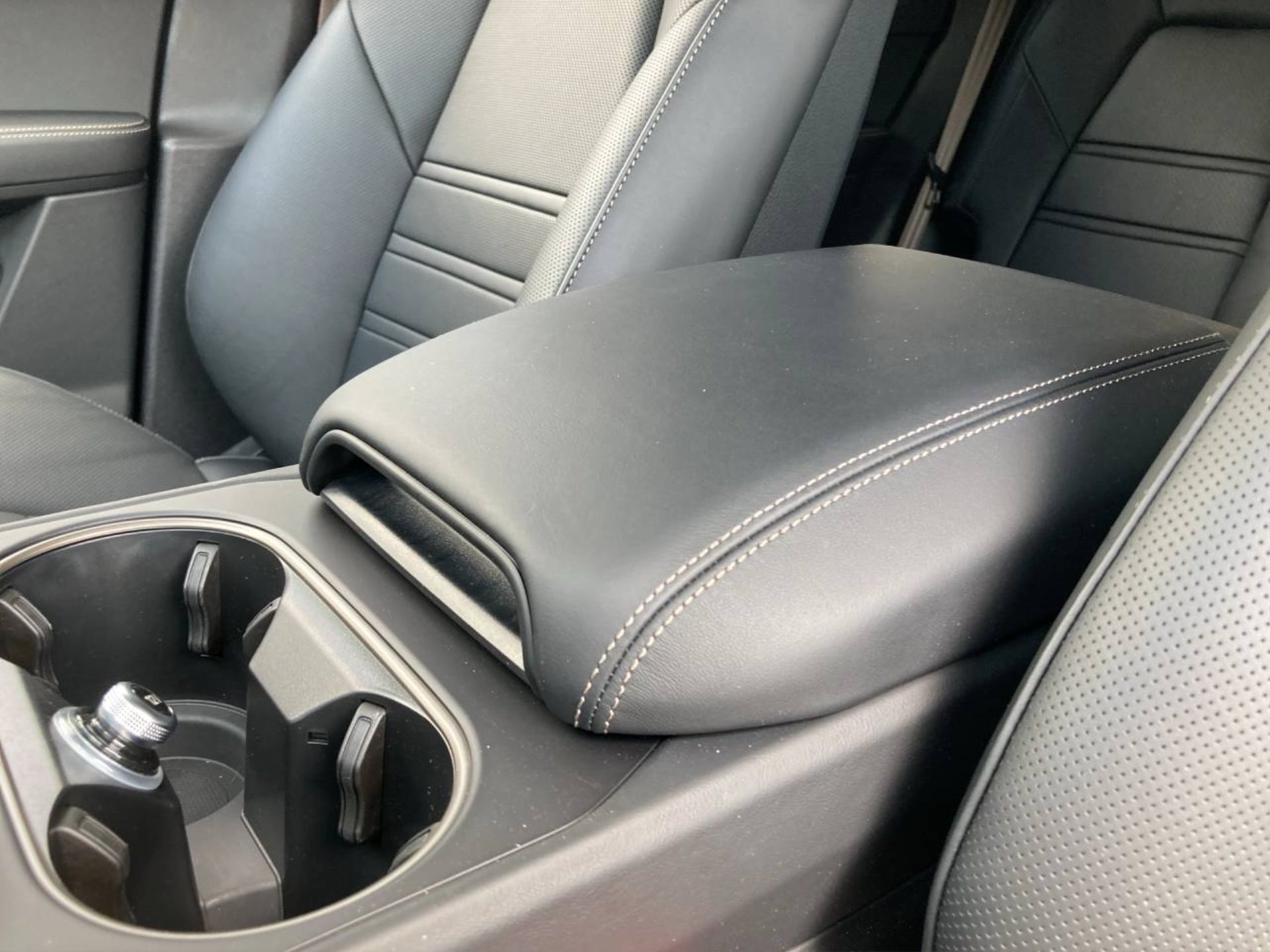 PORSCHE Cayenne Turbo E-Hybrid Coupé-image-24