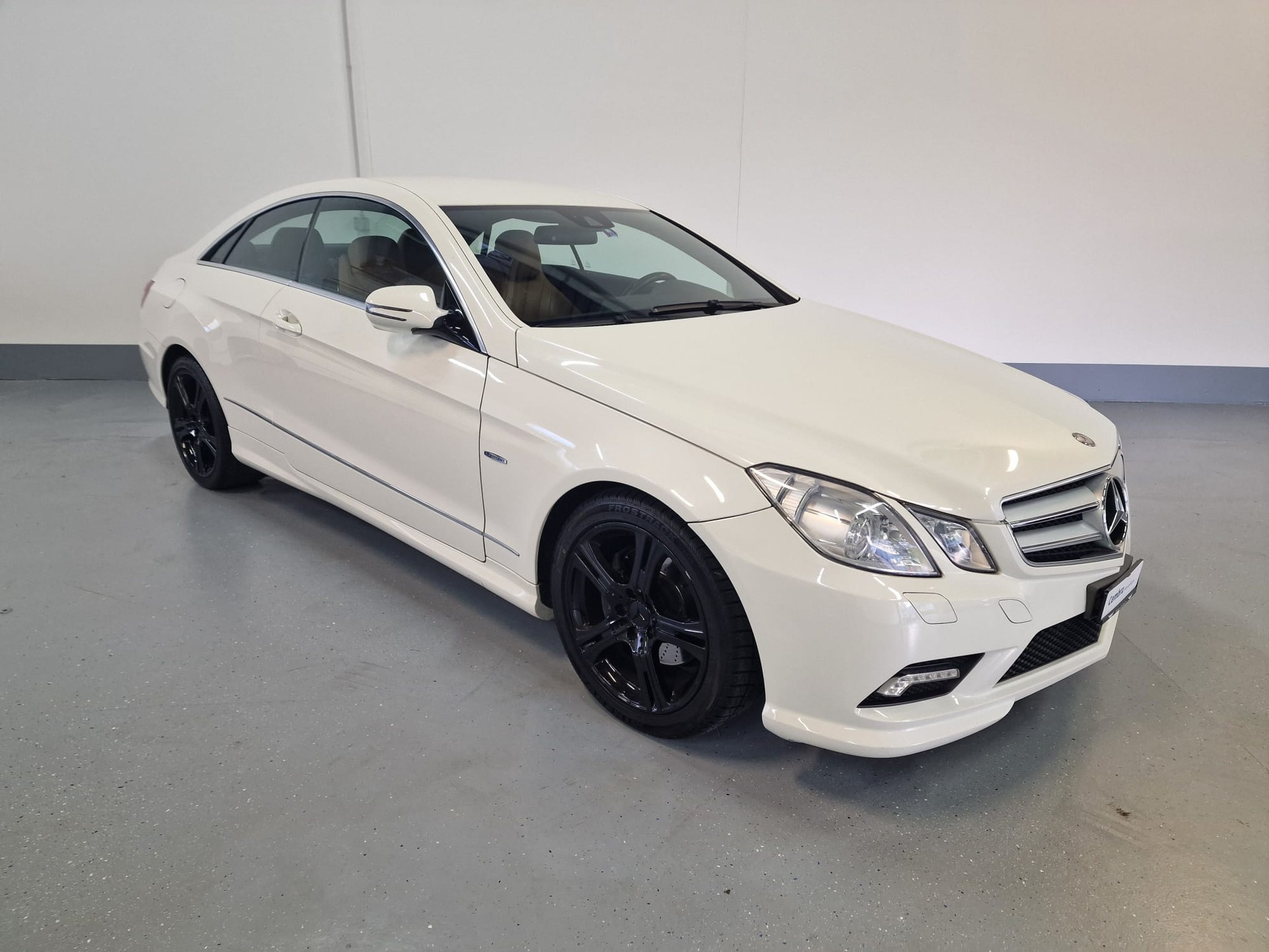 MERCEDES-BENZ E 350 CGI BlueEfficiency 7G-Tronic-image-1