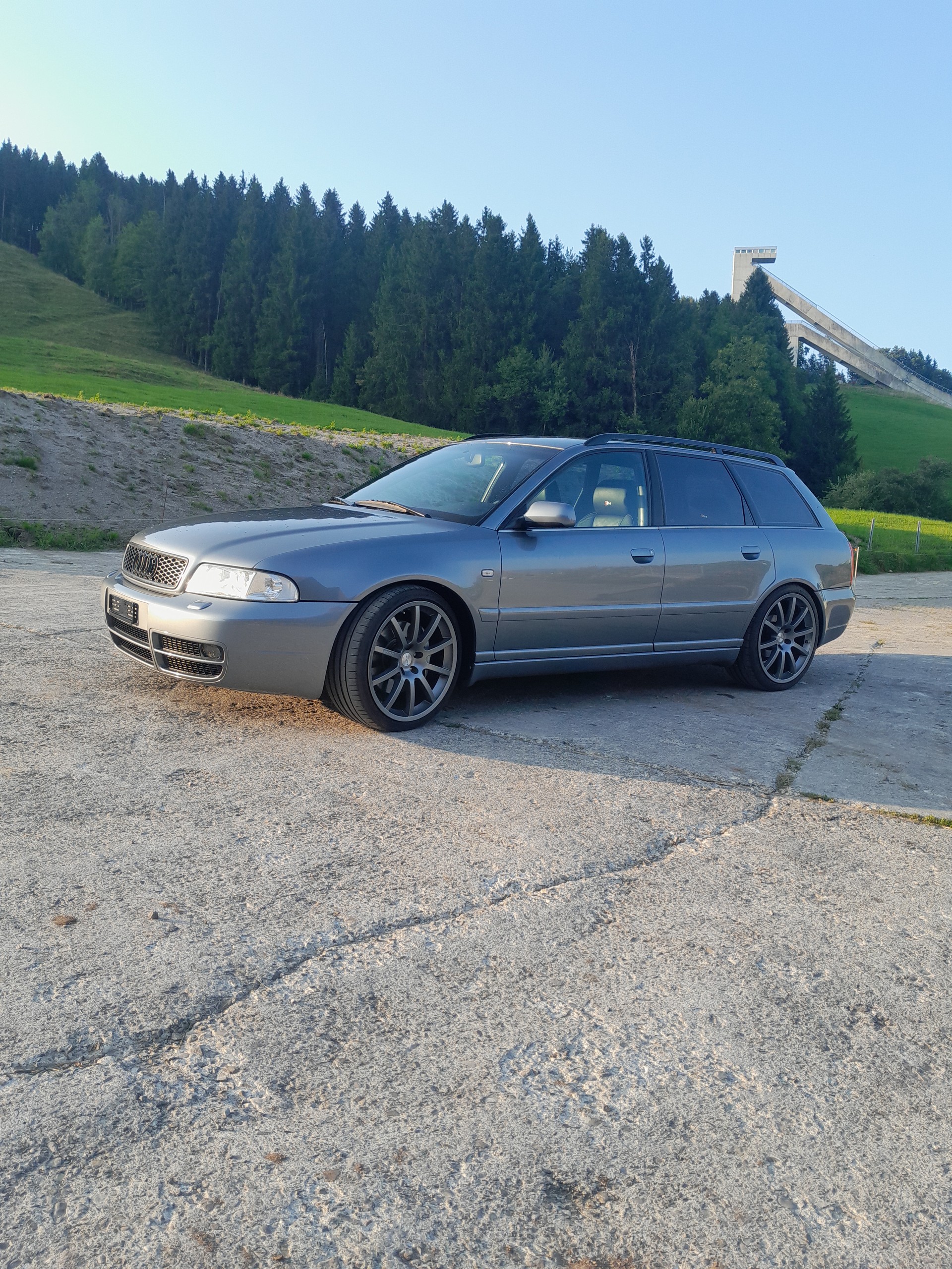 AUDI S4 b5-image-1