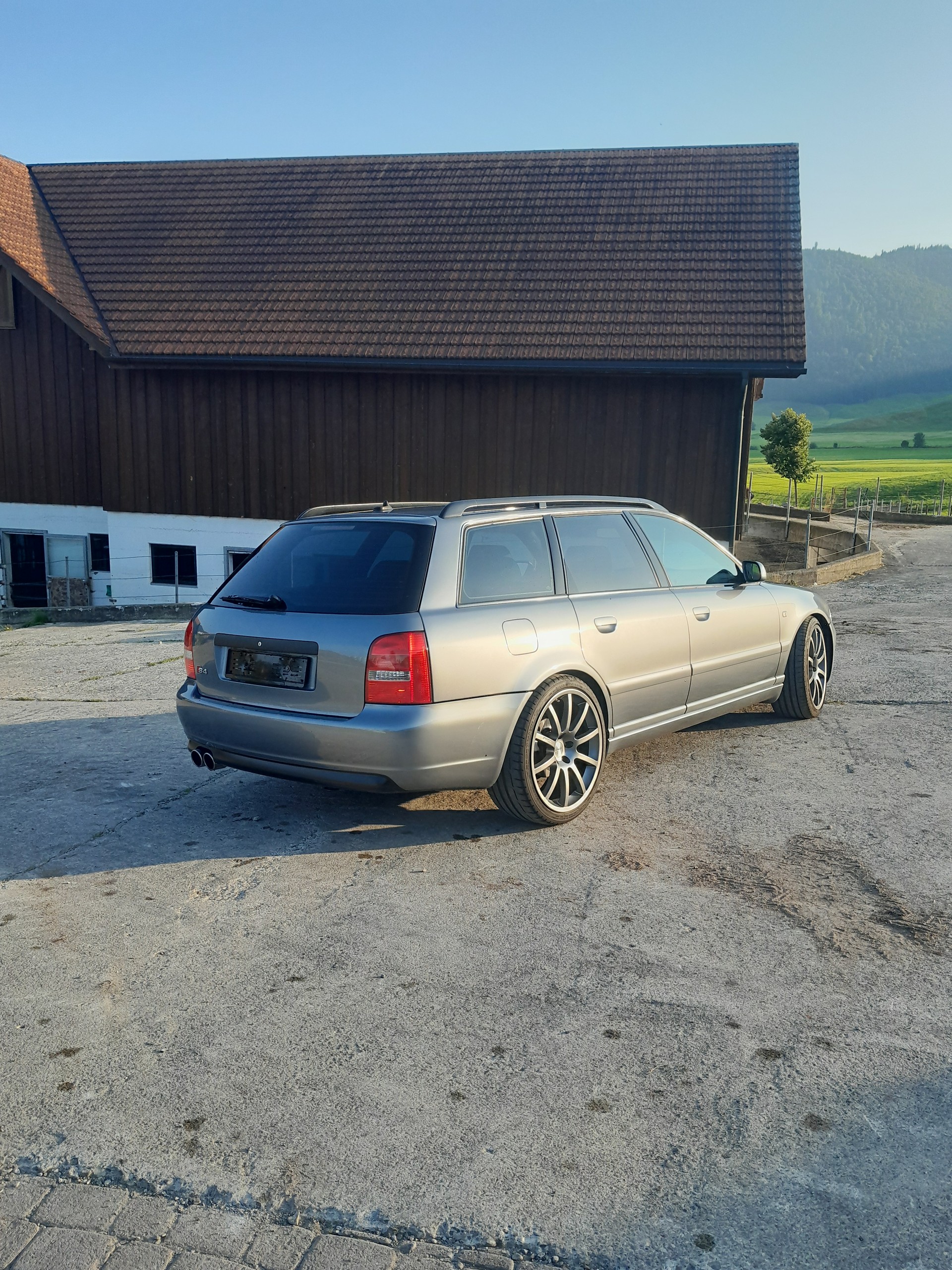 AUDI S4 b5-image-2