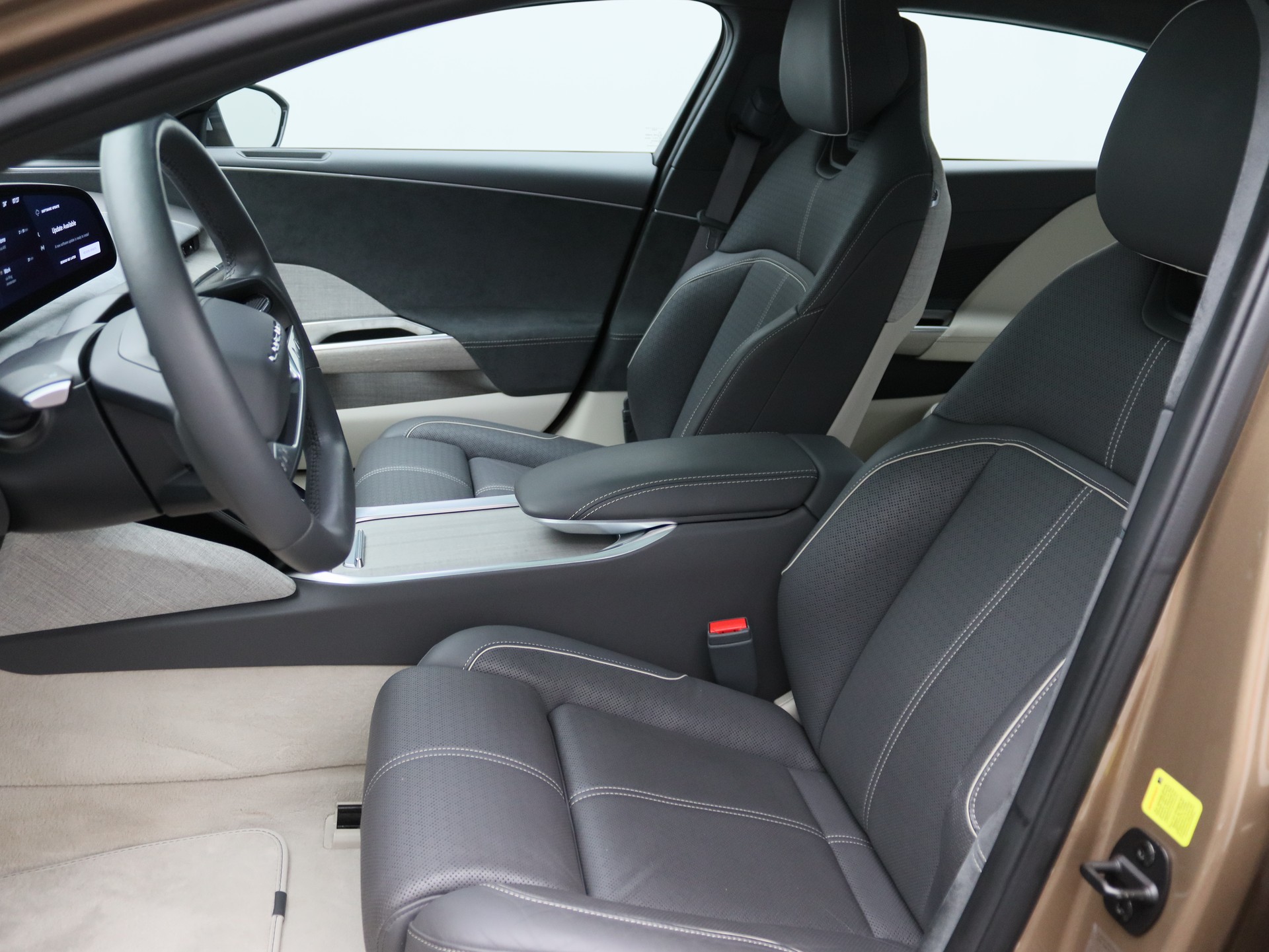 LUCID Air 118 kWh Performance Dream Edition-image-2