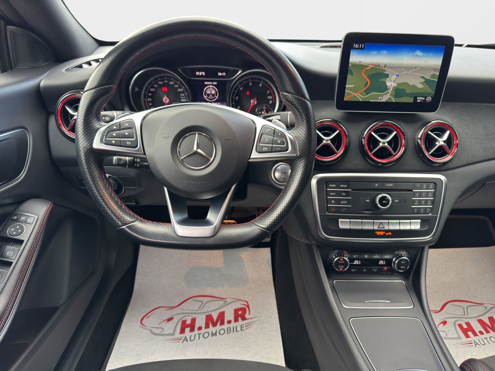 MERCEDES-BENZ CLA Shooting Brake 250 AMG Line 4Matic 7G-DCT-image-11
