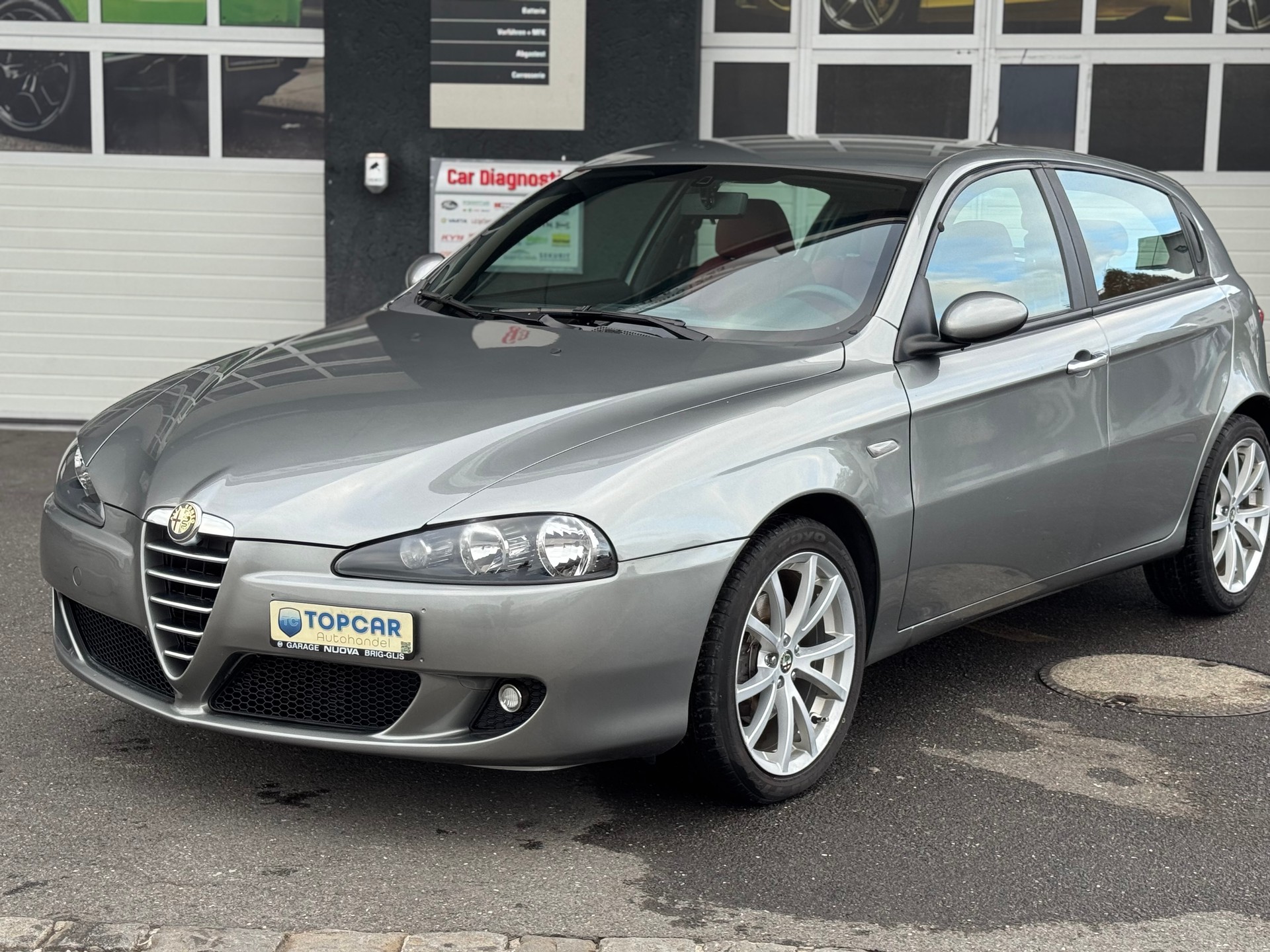 ALFA ROMEO 147 1.6 TS 16V VIP Edition-image-4