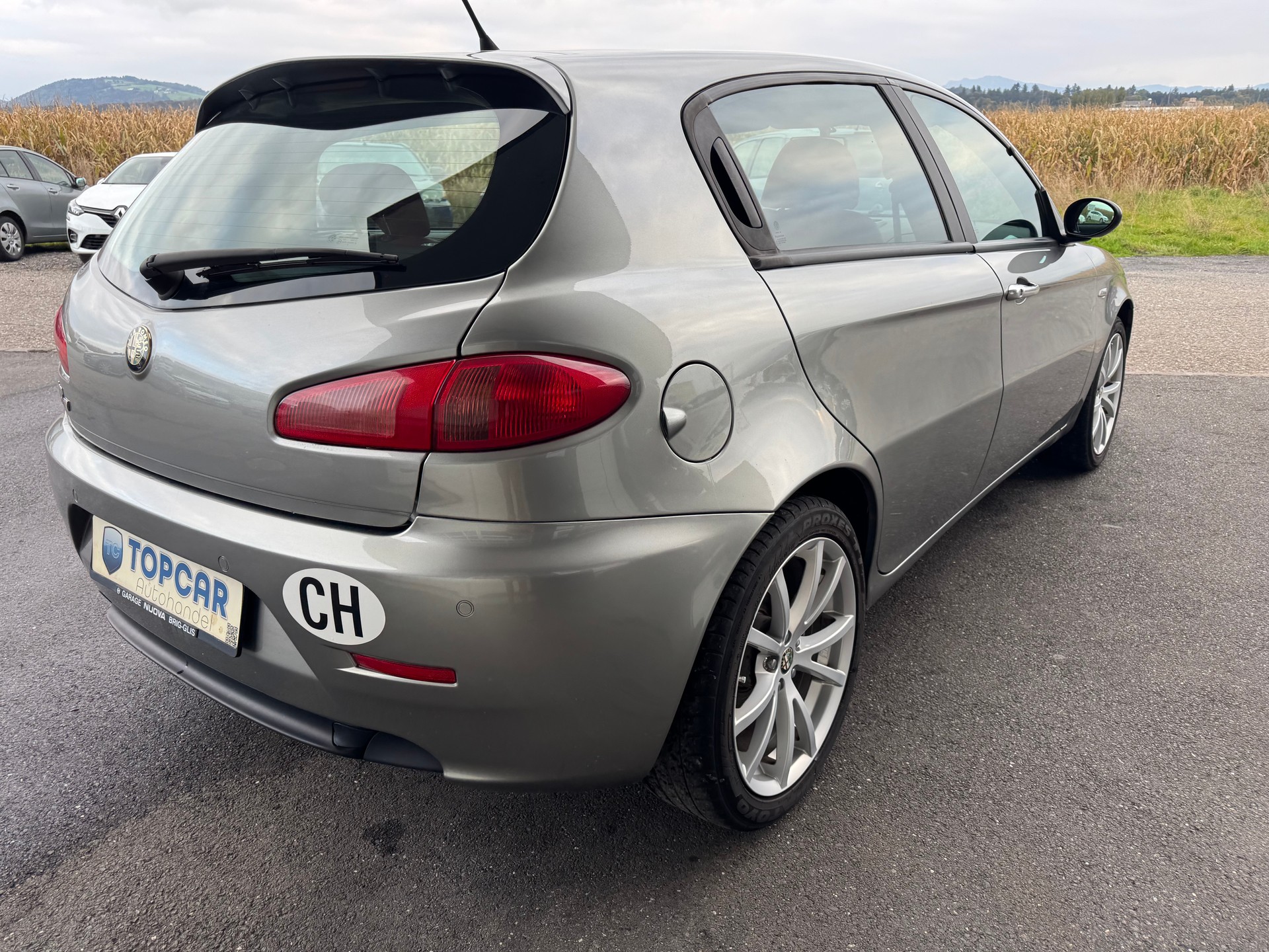ALFA ROMEO 147 1.6 TS 16V VIP Edition-image-5
