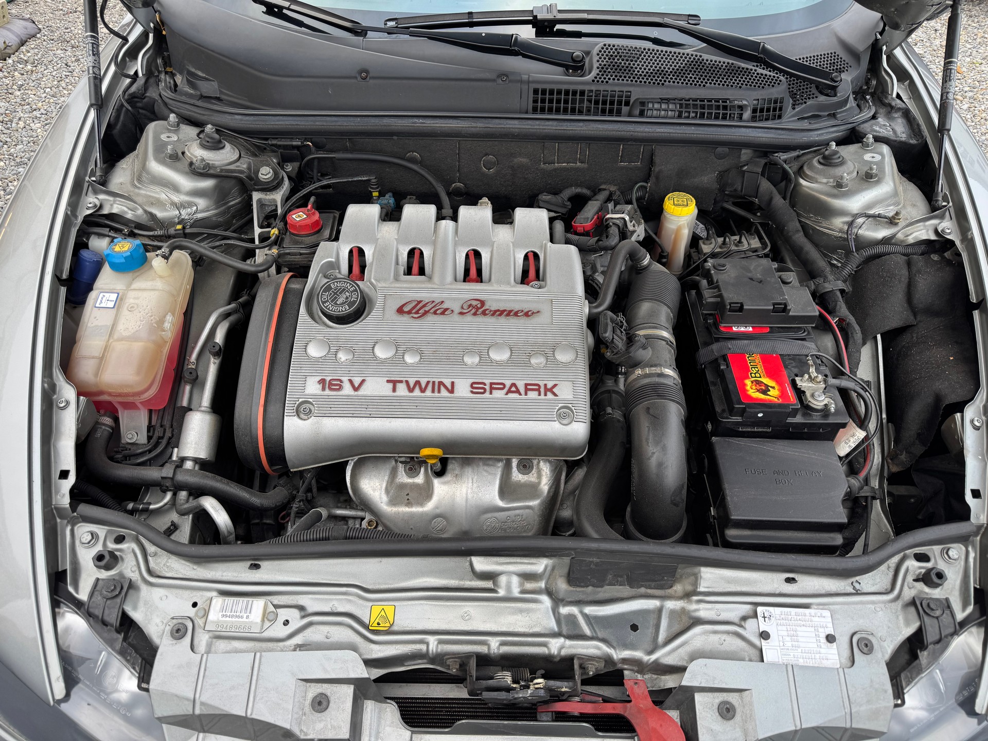 ALFA ROMEO 147 1.6 TS 16V VIP Edition-image-11