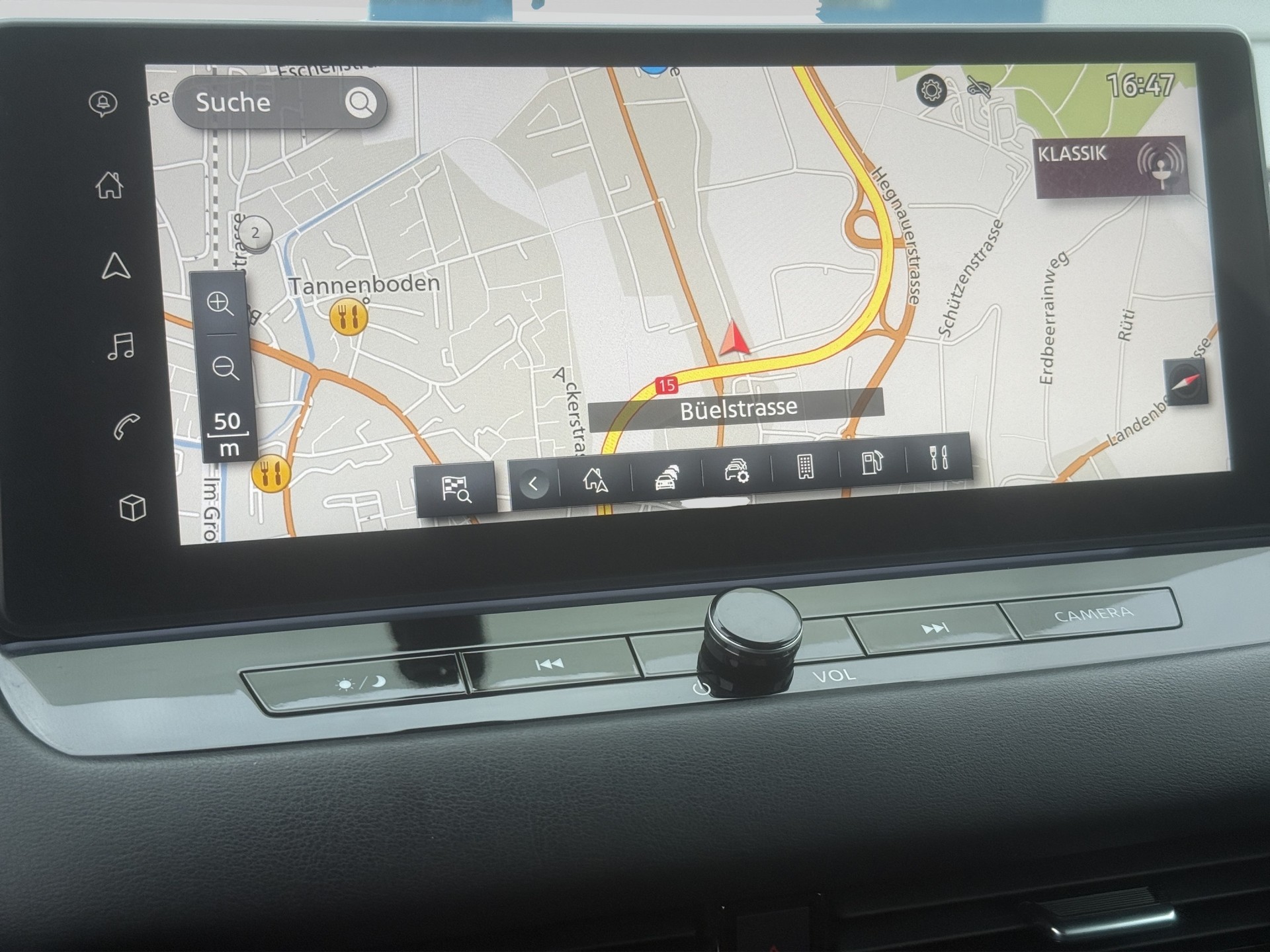 NISSAN Qashqai 1.5 VC-T e-Power N-Connecta-image-12