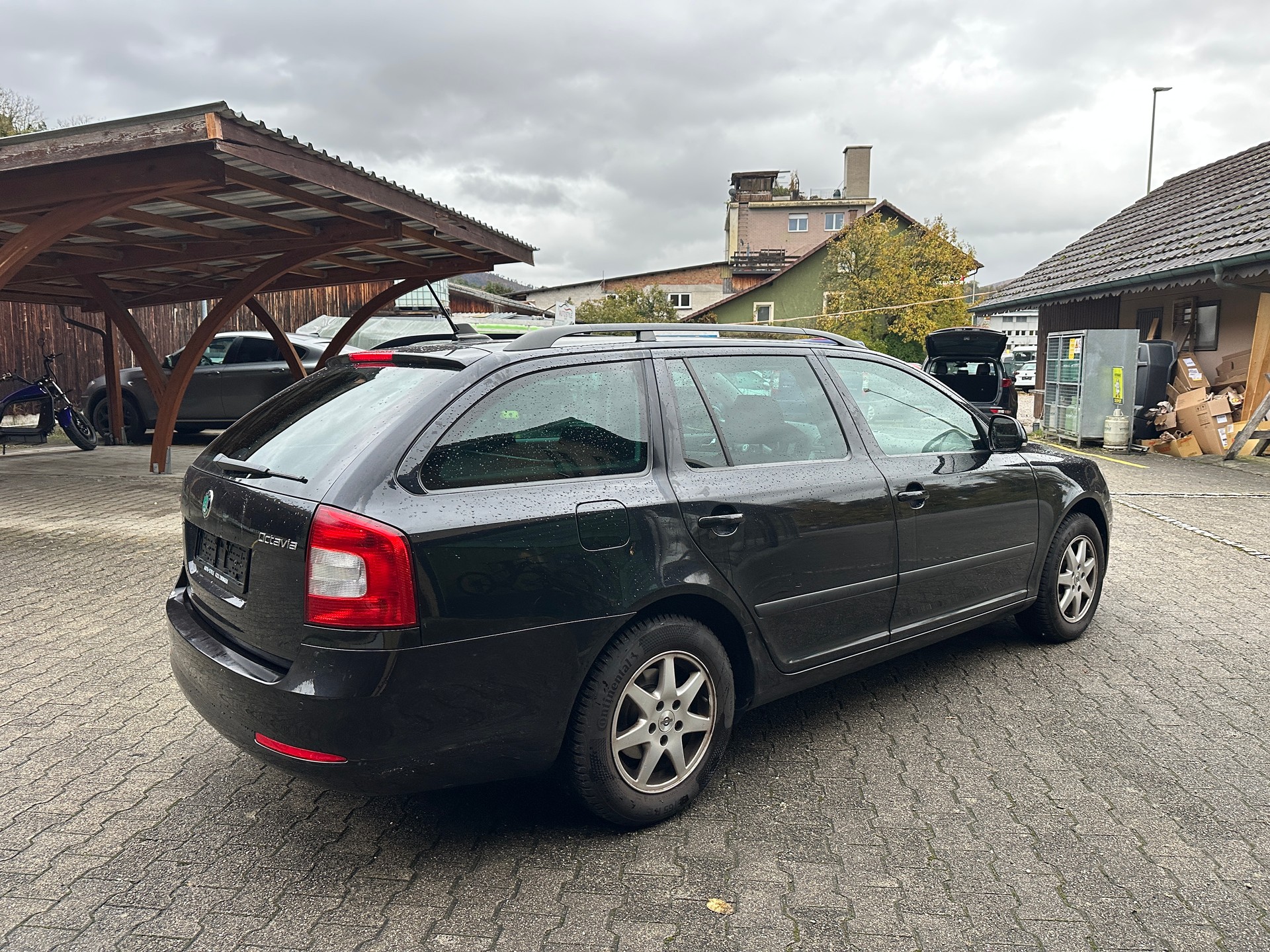 SKODA Octavia Combi 1.8 TSI Ambition DSG-image-3