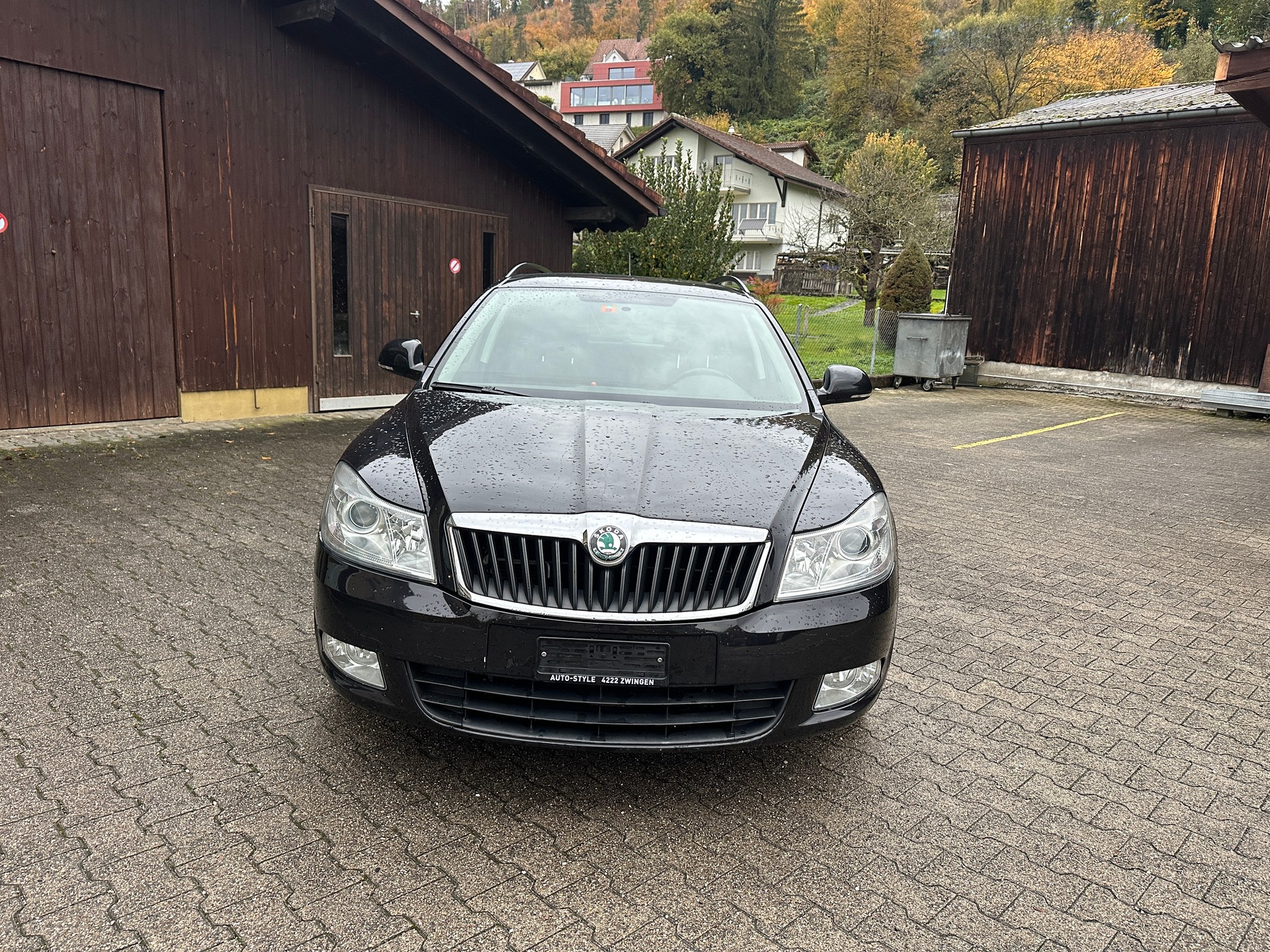SKODA Octavia Combi 1.8 TSI Ambition DSG-image-1