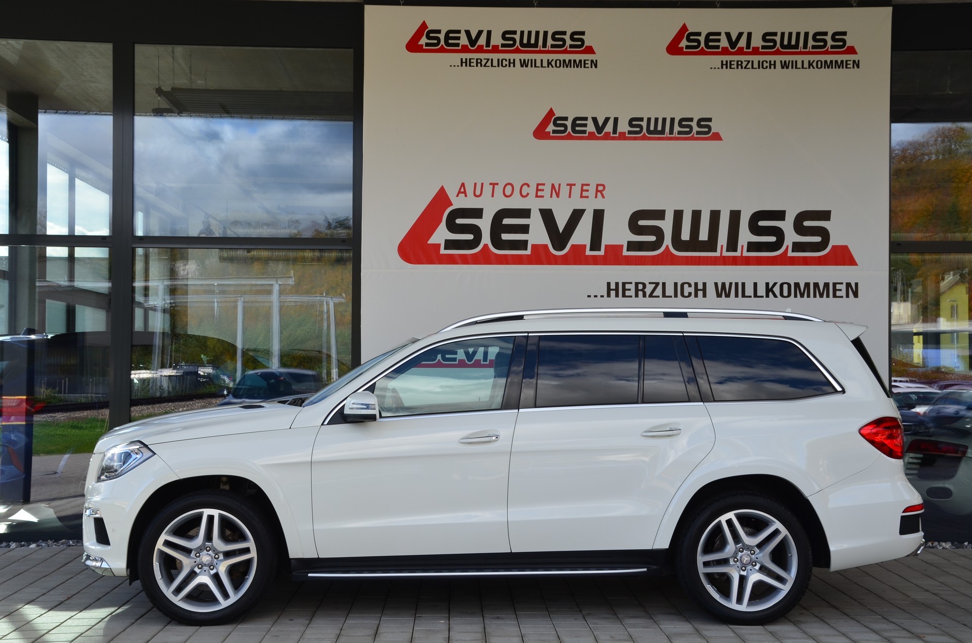MERCEDES-BENZ GL550*Frisch ab MFK,1 Jahr oder 20'000km Garantie*-image-6