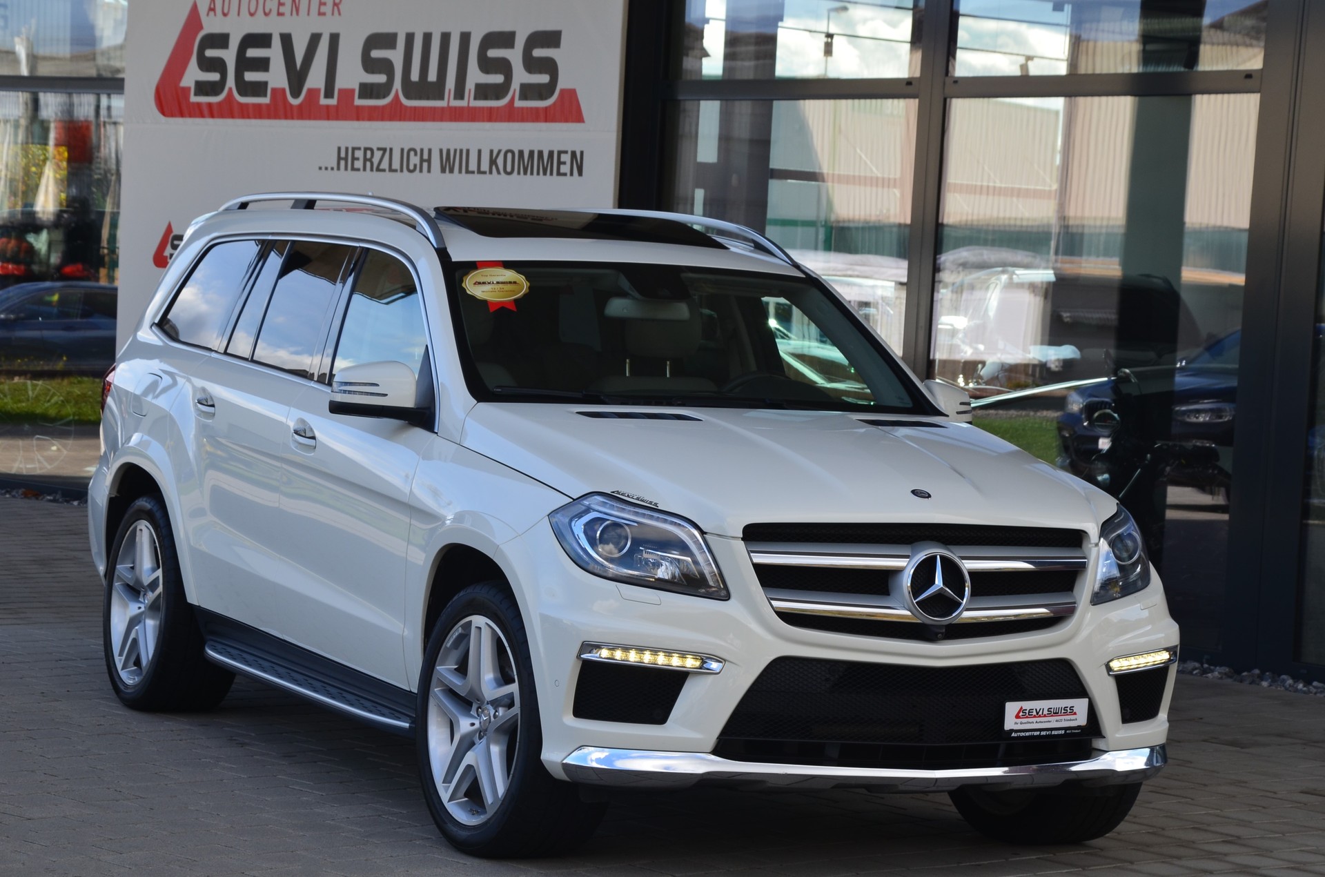 MERCEDES-BENZ GL550*Frisch ab MFK,1 Jahr oder 20'000km Garantie*