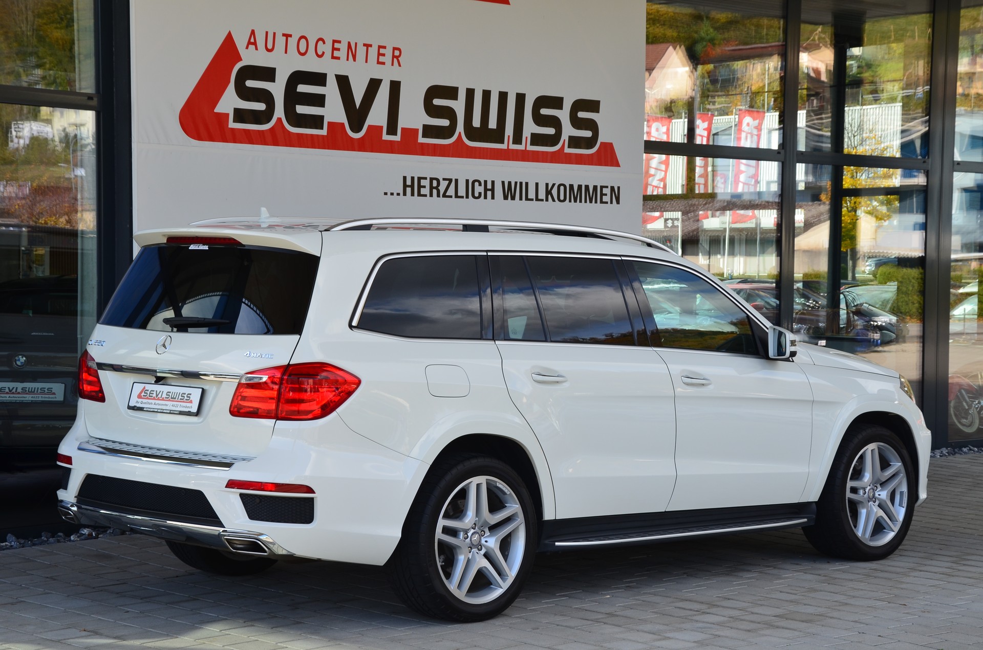 MERCEDES-BENZ GL550*Frisch ab MFK,1 Jahr oder 20'000km Garantie*-image-4