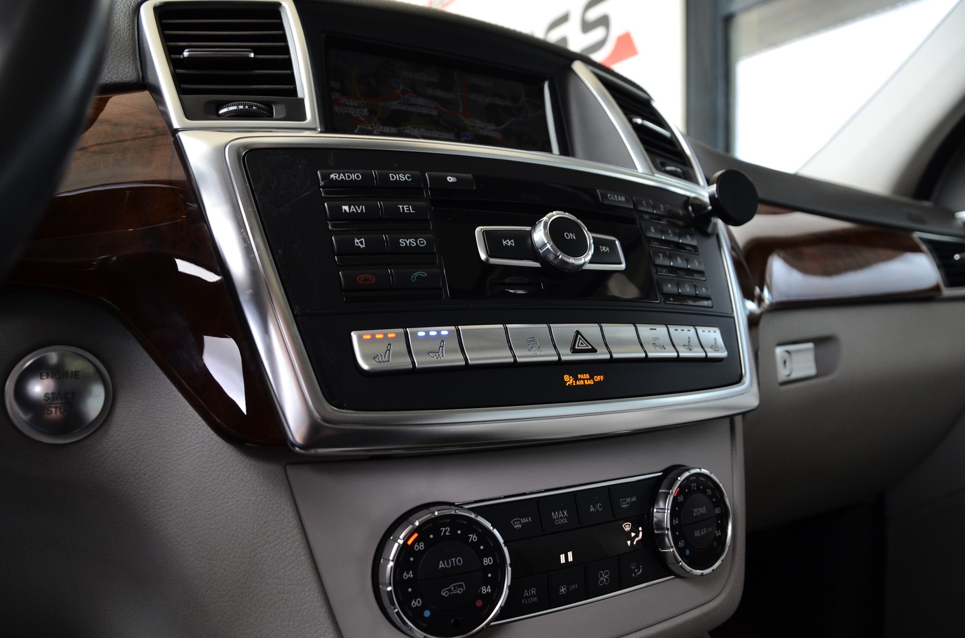 MERCEDES-BENZ GL550*Frisch ab MFK,1 Jahr oder 20'000km Garantie*-image-16