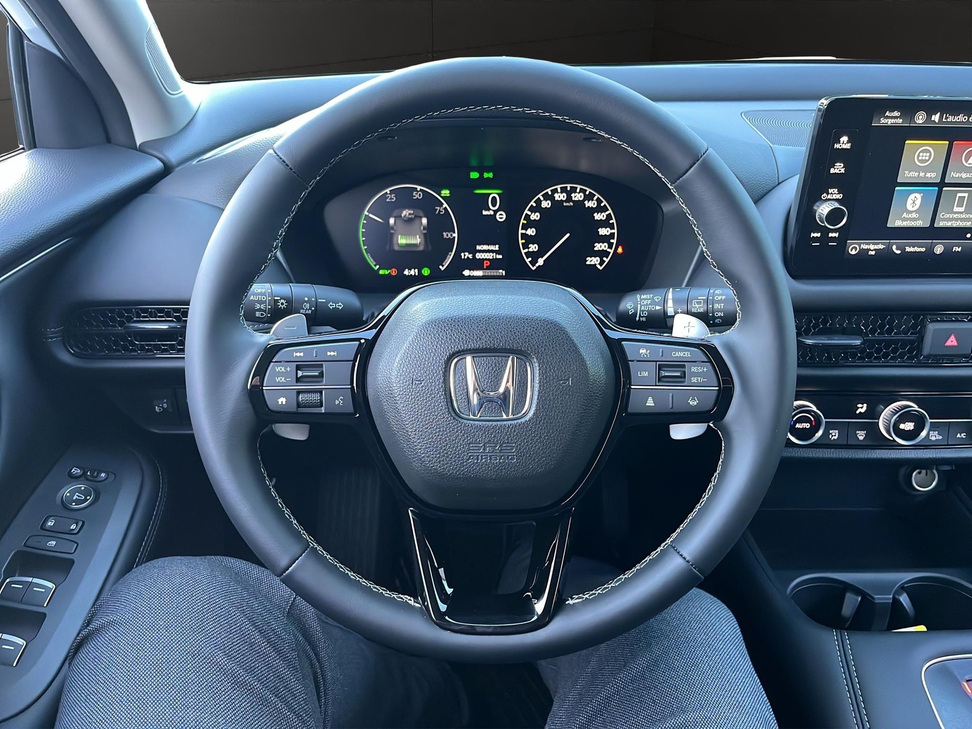 HONDA ZR-V 2.0 i-MMD Elegance-image-7